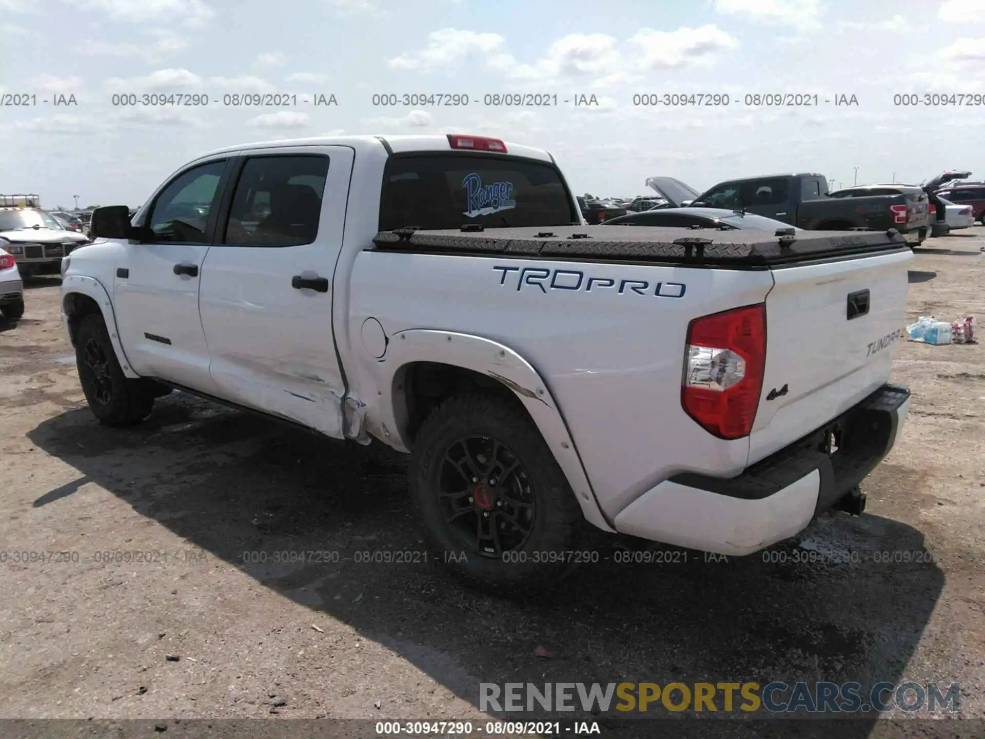 3 Photograph of a damaged car 5TFDY5F16KX819421 TOYOTA TUNDRA 4WD 2019