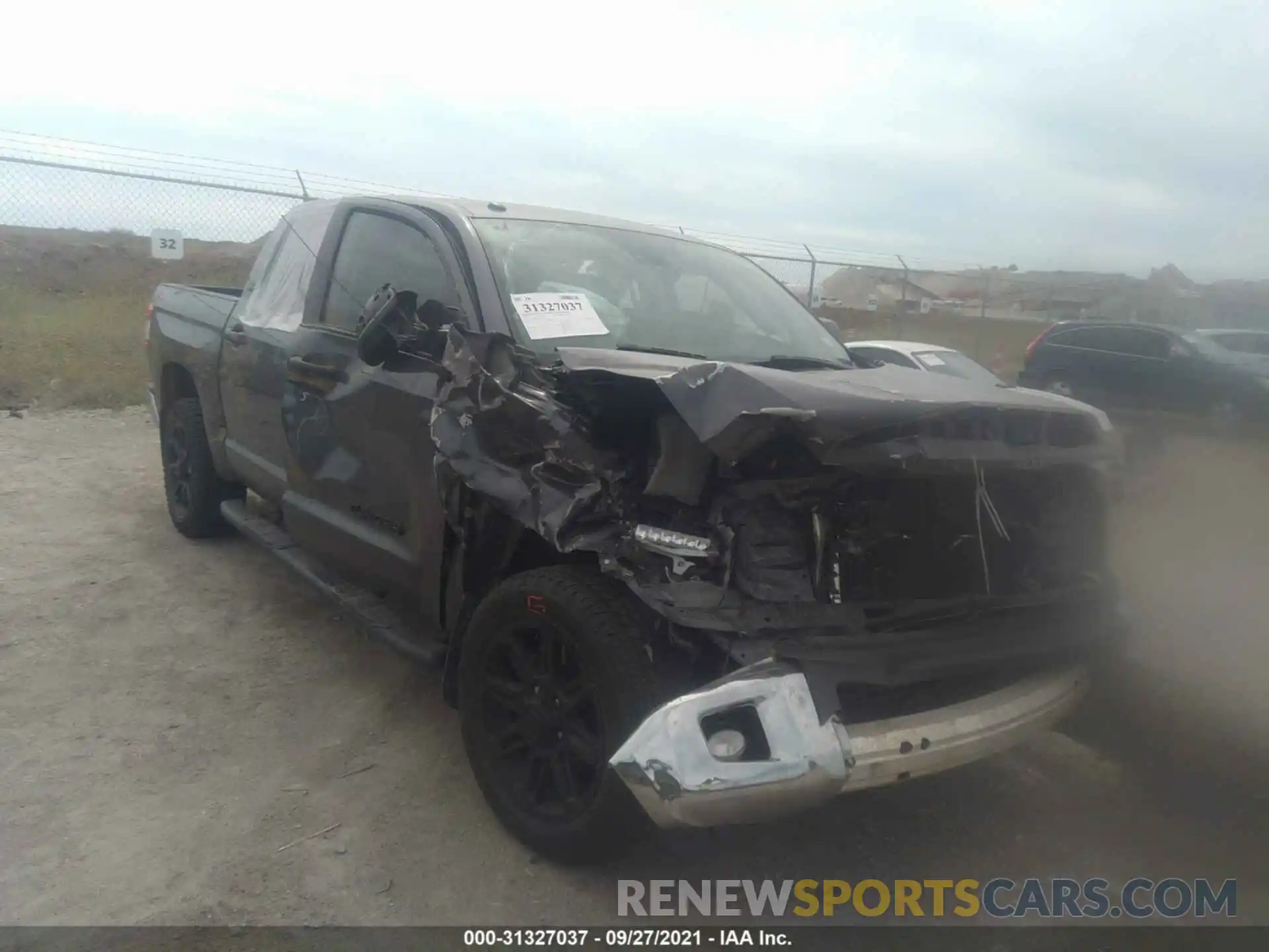 1 Photograph of a damaged car 5TFDY5F16KX825963 TOYOTA TUNDRA 4WD 2019