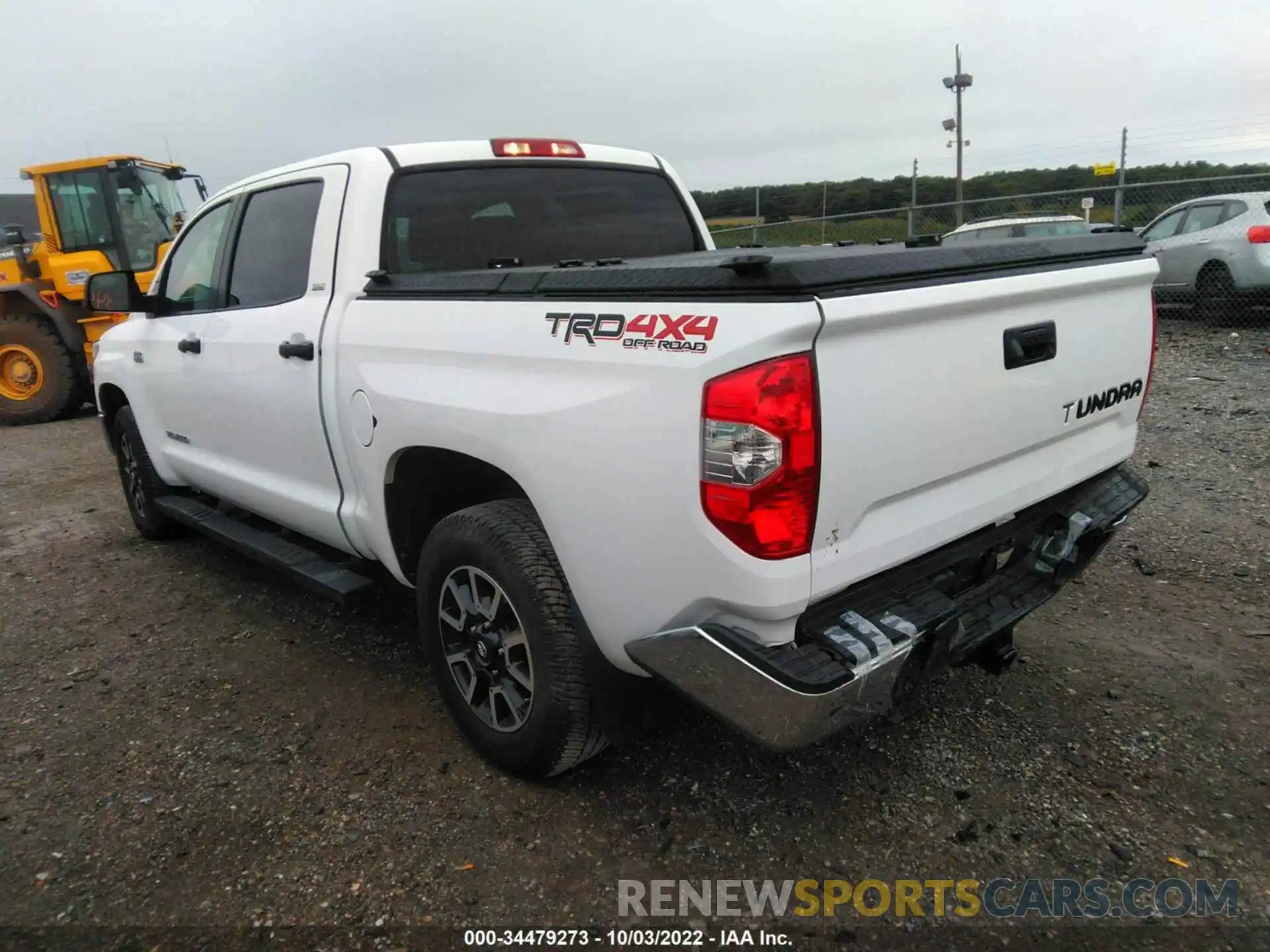 3 Фотография поврежденного автомобиля 5TFDY5F16KX863600 TOYOTA TUNDRA 4WD 2019