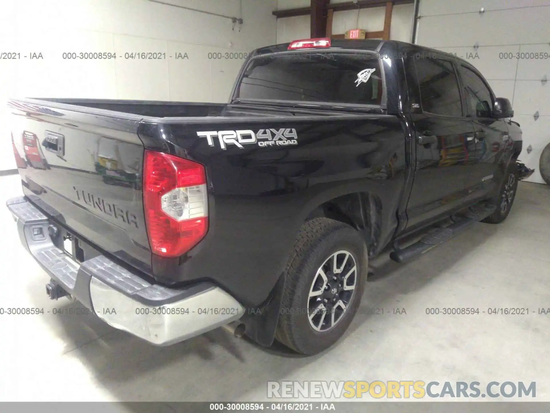 4 Photograph of a damaged car 5TFDY5F17KX850726 TOYOTA TUNDRA 4WD 2019