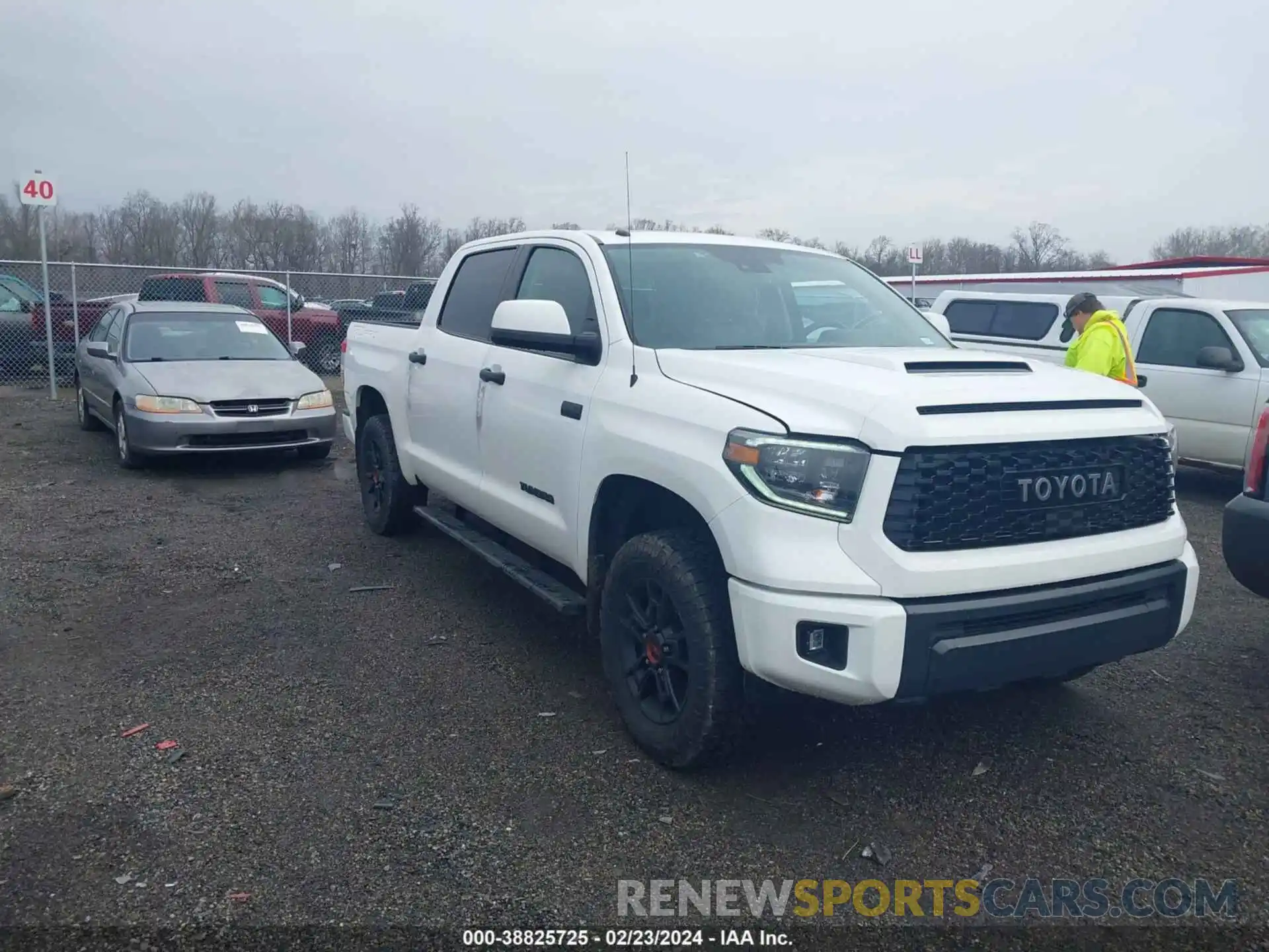 1 Photograph of a damaged car 5TFDY5F17KX857076 TOYOTA TUNDRA 4WD 2019