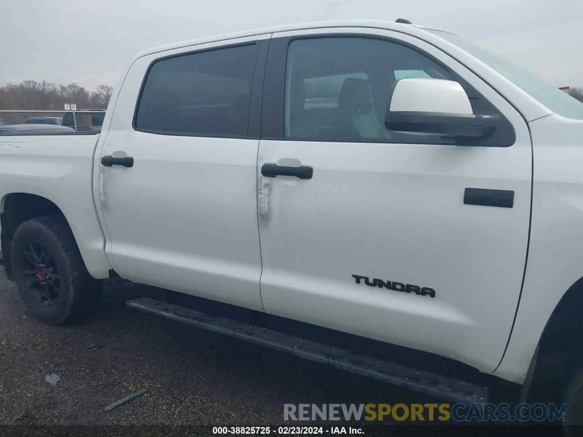 6 Photograph of a damaged car 5TFDY5F17KX857076 TOYOTA TUNDRA 4WD 2019