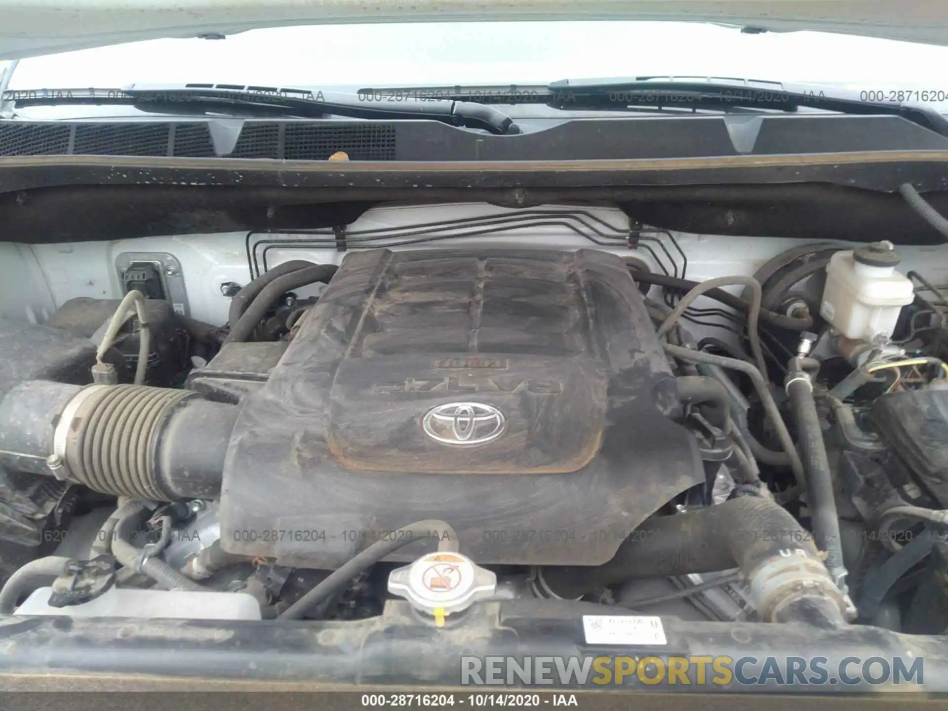 10 Photograph of a damaged car 5TFDY5F19KX821955 TOYOTA TUNDRA 4WD 2019