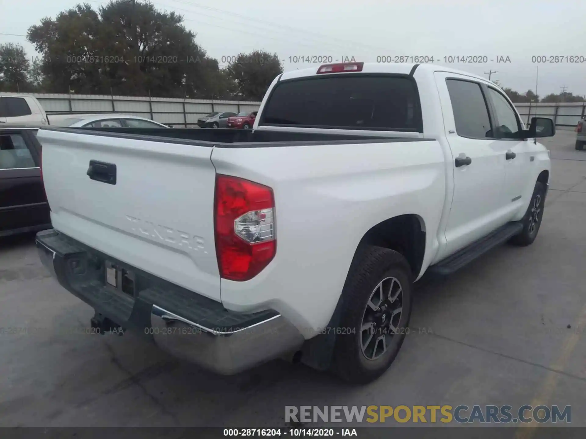 4 Photograph of a damaged car 5TFDY5F19KX821955 TOYOTA TUNDRA 4WD 2019