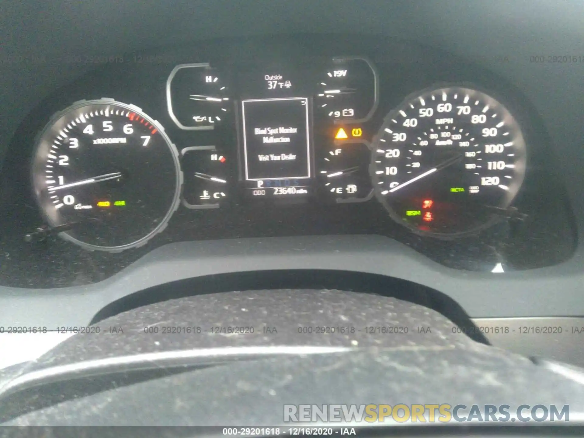 7 Photograph of a damaged car 5TFDY5F1XKX785967 TOYOTA TUNDRA 4WD 2019