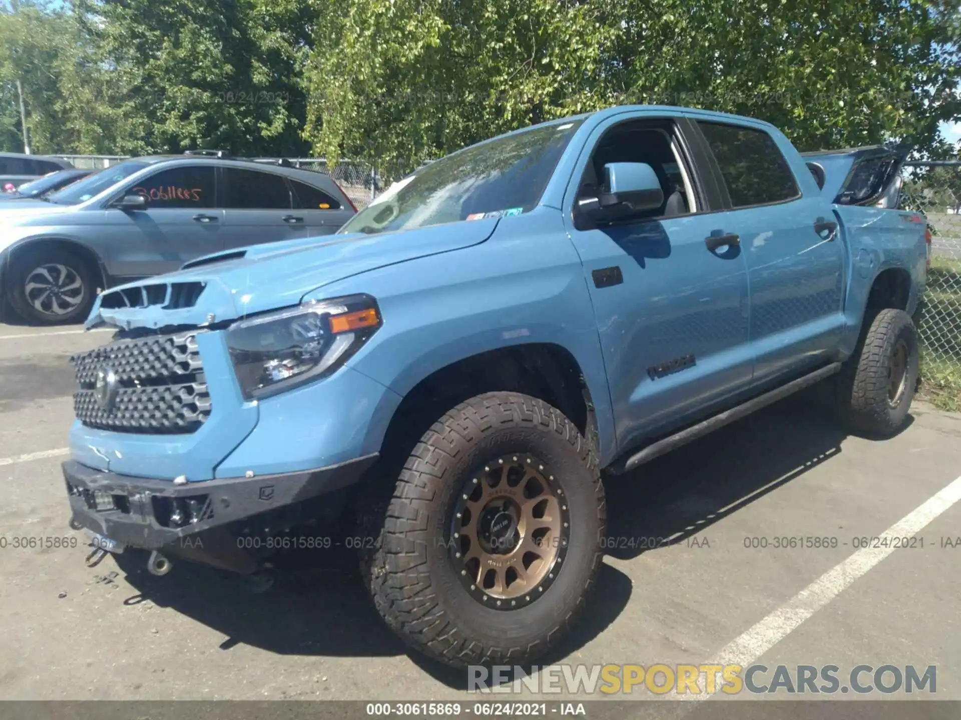 2 Фотография поврежденного автомобиля 5TFDY5F1XKX793194 TOYOTA TUNDRA 4WD 2019