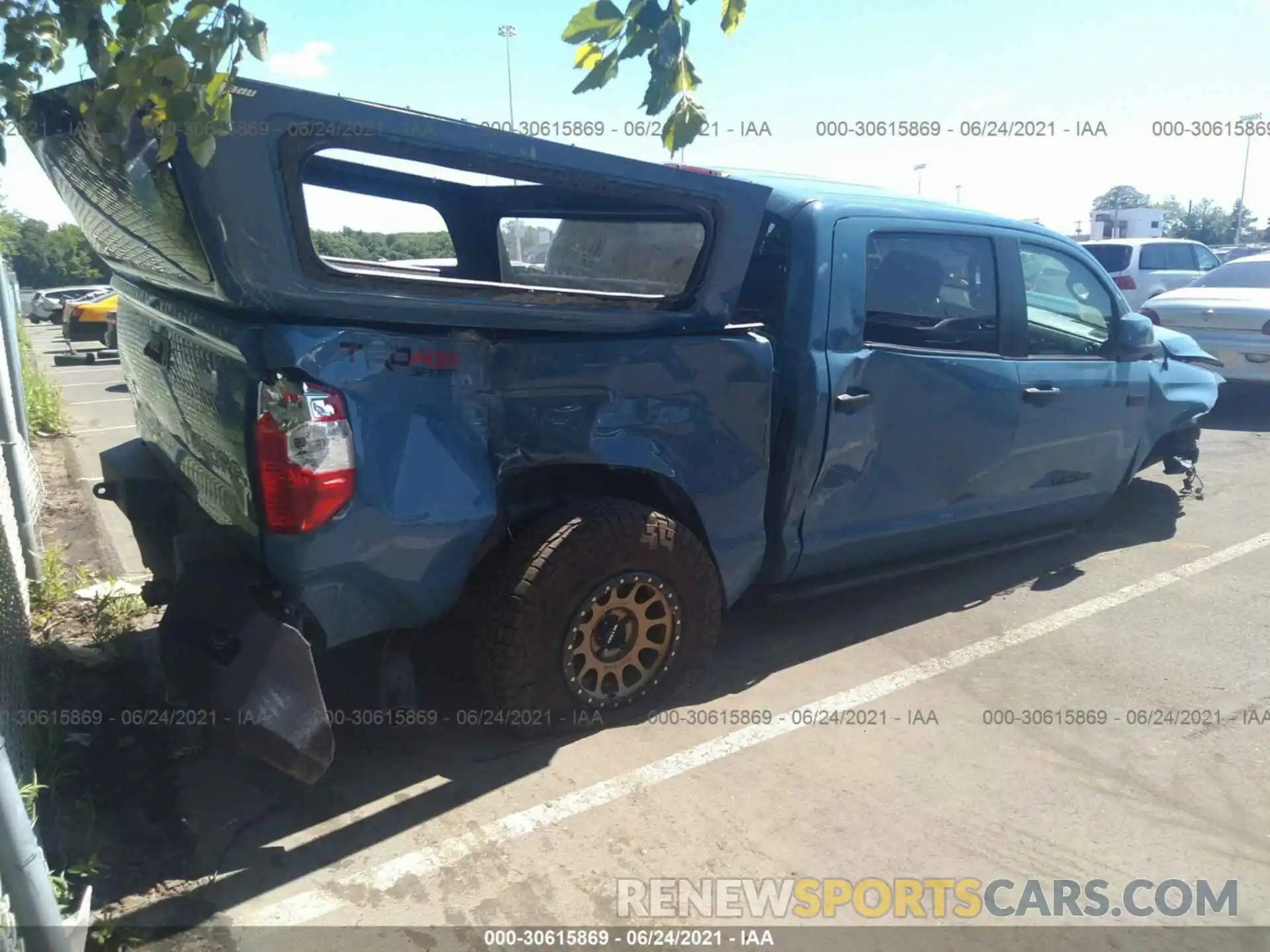 4 Photograph of a damaged car 5TFDY5F1XKX793194 TOYOTA TUNDRA 4WD 2019