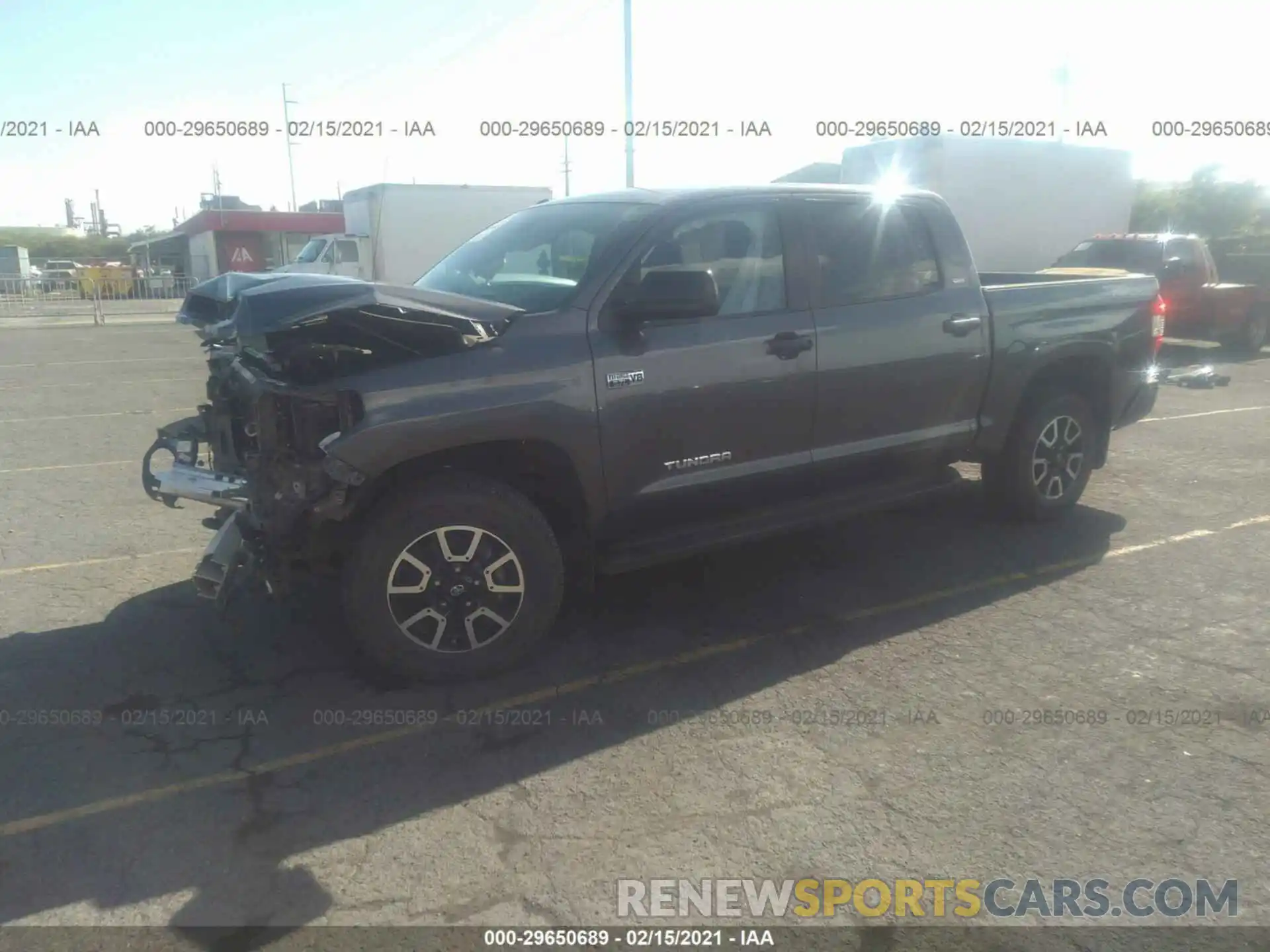 2 Photograph of a damaged car 5TFDY5F1XKX814951 TOYOTA TUNDRA 4WD 2019