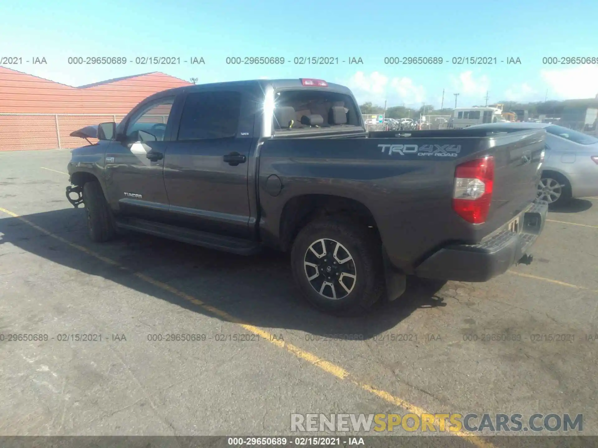 3 Photograph of a damaged car 5TFDY5F1XKX814951 TOYOTA TUNDRA 4WD 2019