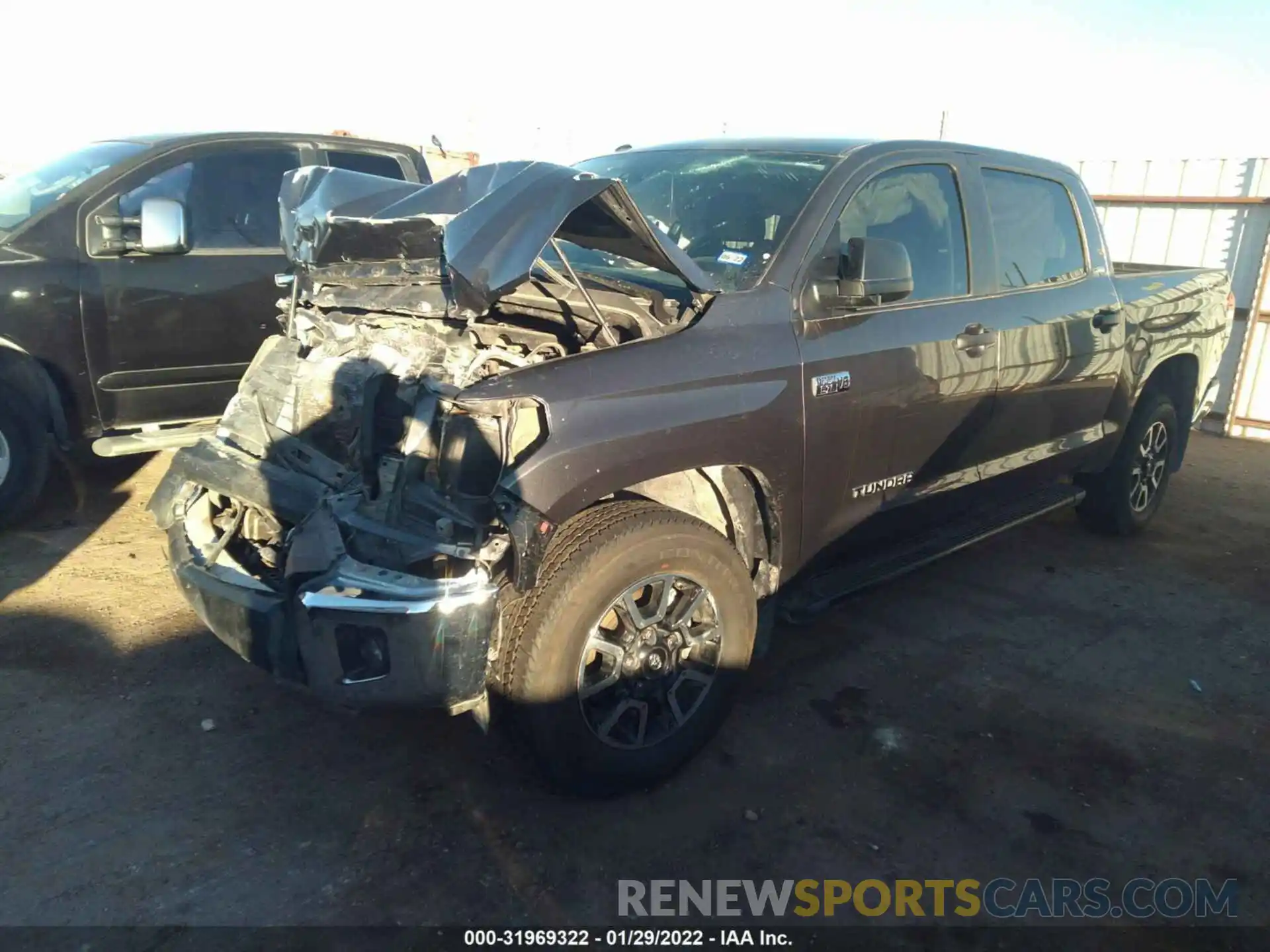 2 Photograph of a damaged car 5TFDY5F1XKX822323 TOYOTA TUNDRA 4WD 2019