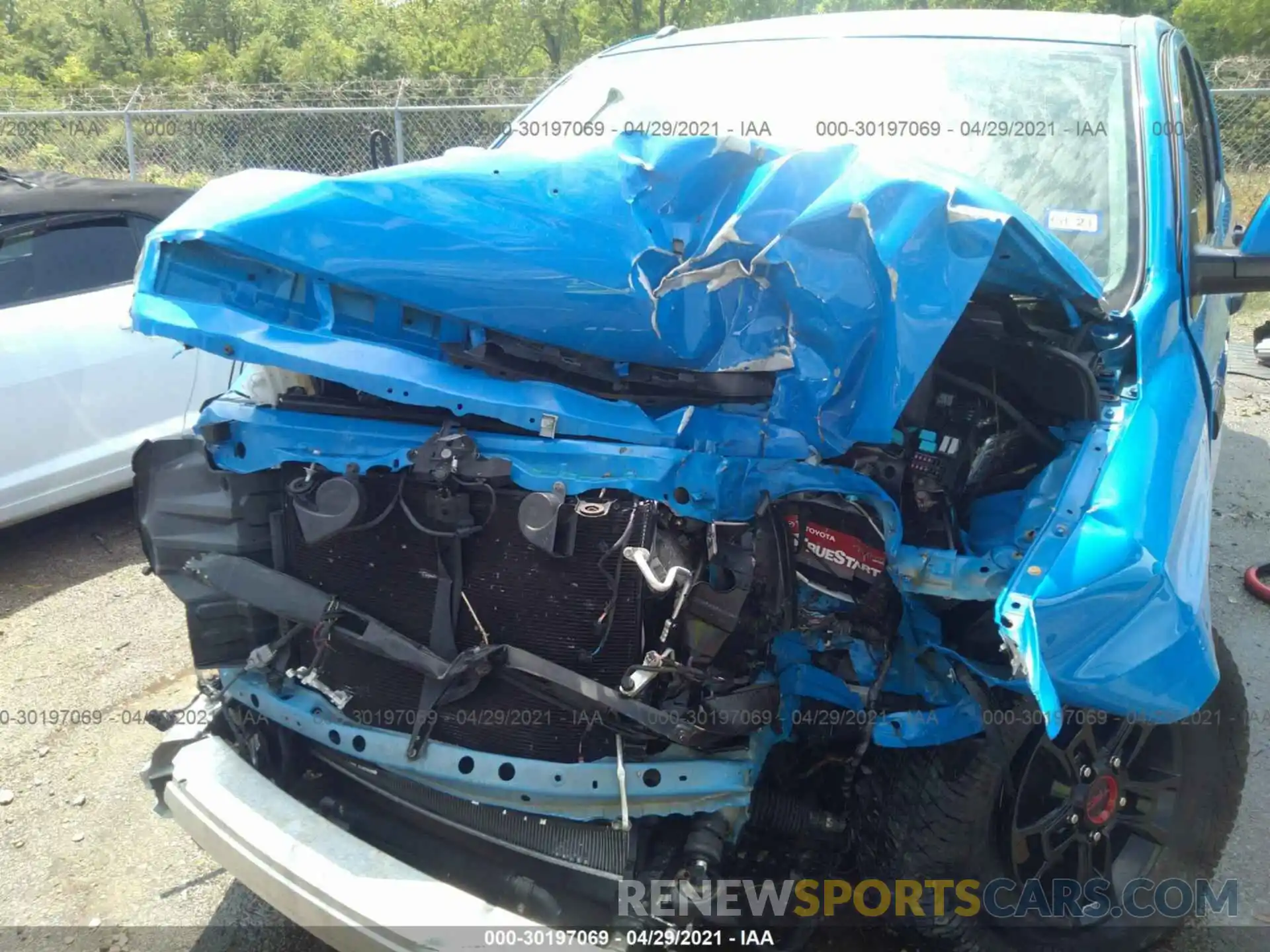 6 Photograph of a damaged car 5TFDY5F1XKX824573 TOYOTA TUNDRA 4WD 2019