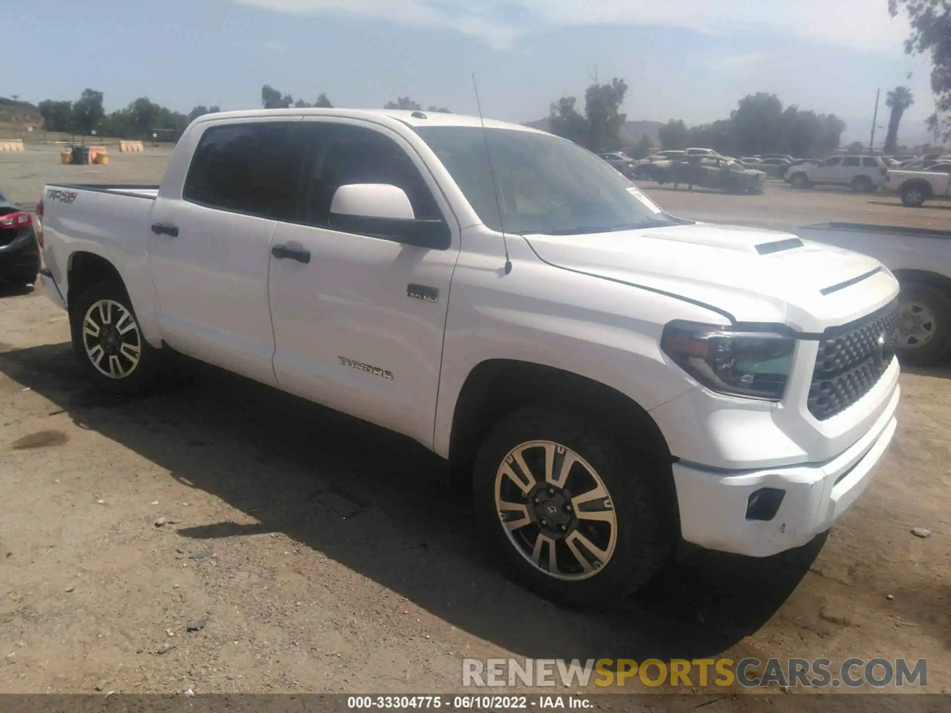 1 Photograph of a damaged car 5TFDY5F1XKX831412 TOYOTA TUNDRA 4WD 2019