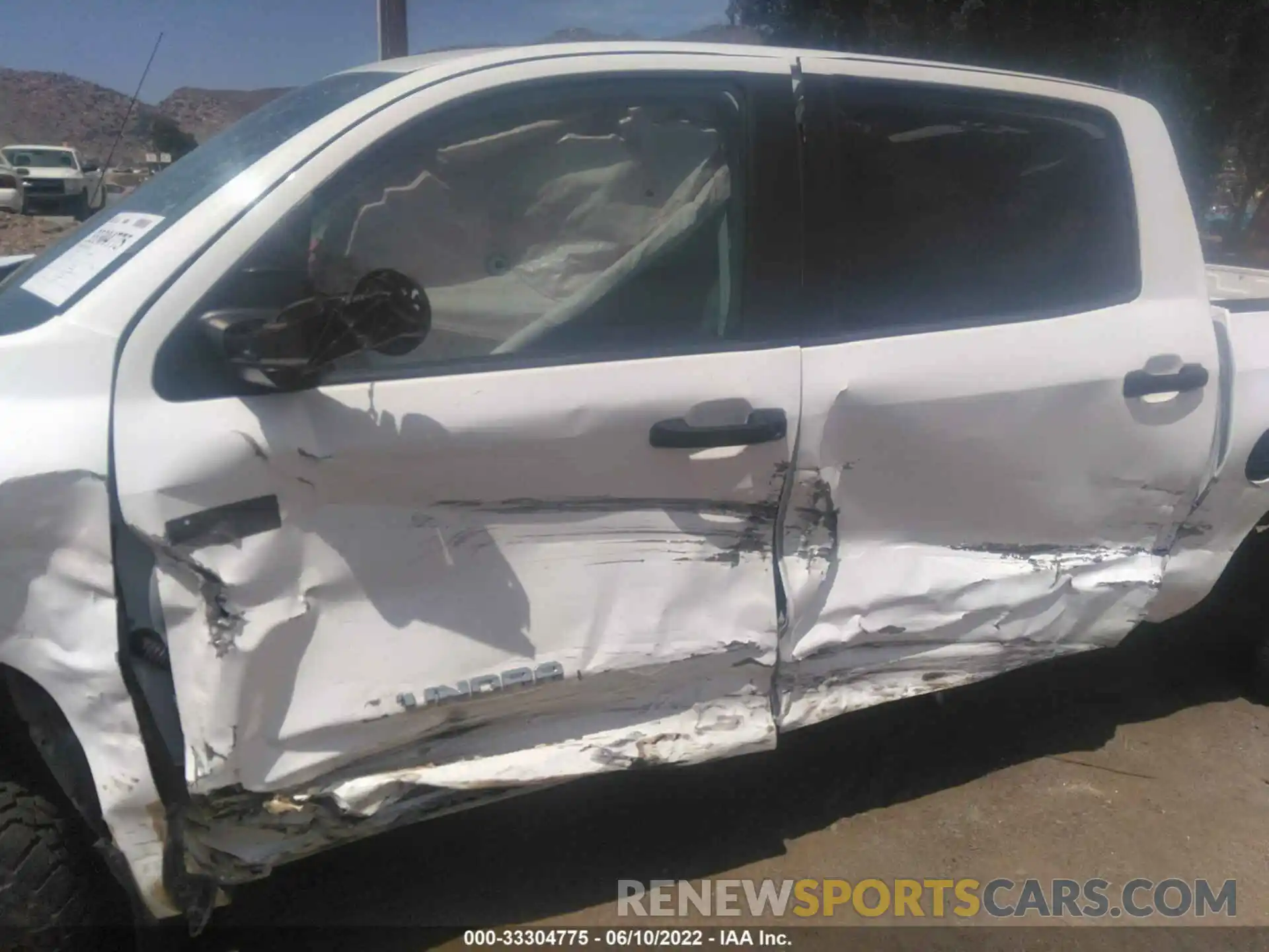 6 Photograph of a damaged car 5TFDY5F1XKX831412 TOYOTA TUNDRA 4WD 2019