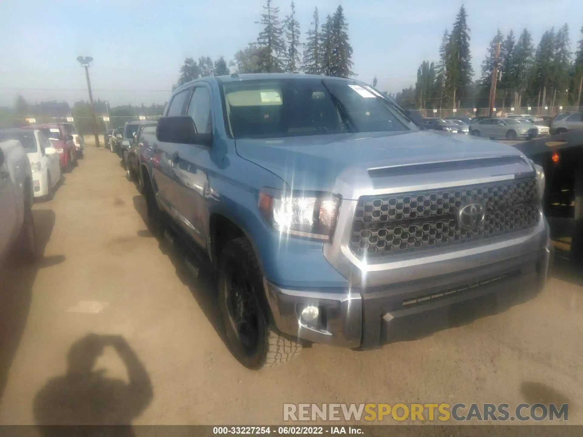 1 Photograph of a damaged car 5TFDY5F1XKX847562 TOYOTA TUNDRA 4WD 2019