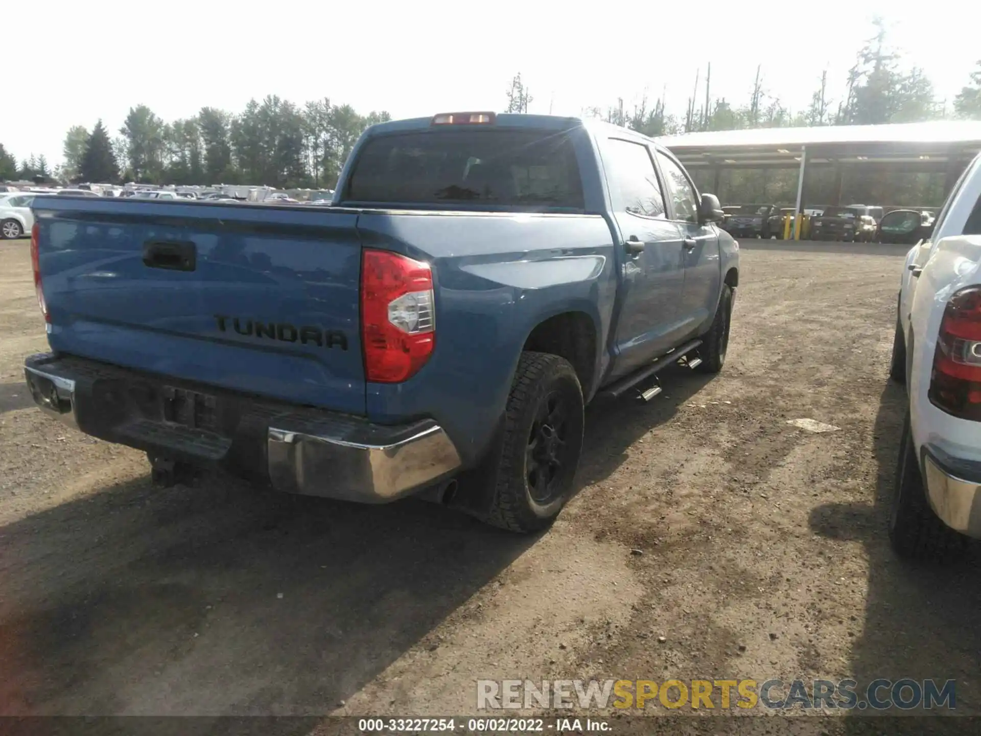 4 Фотография поврежденного автомобиля 5TFDY5F1XKX847562 TOYOTA TUNDRA 4WD 2019