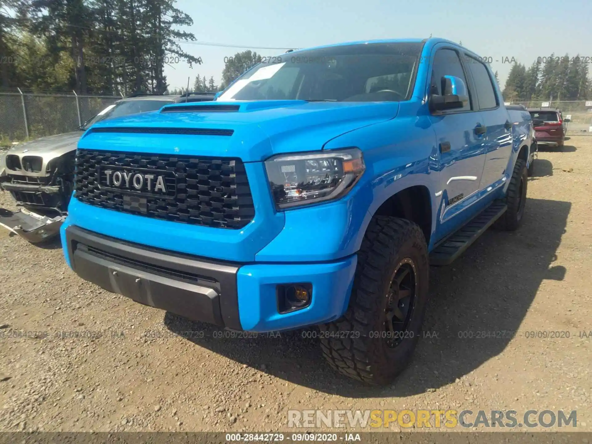 2 Фотография поврежденного автомобиля 5TFDY5F1XKX860585 TOYOTA TUNDRA 4WD 2019