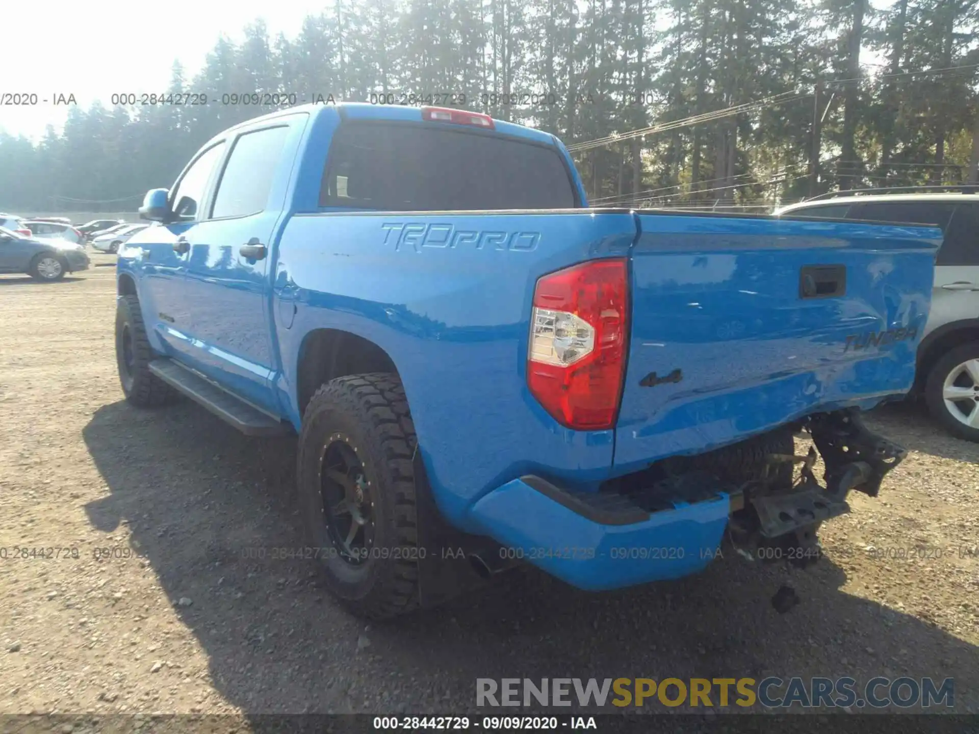 3 Фотография поврежденного автомобиля 5TFDY5F1XKX860585 TOYOTA TUNDRA 4WD 2019