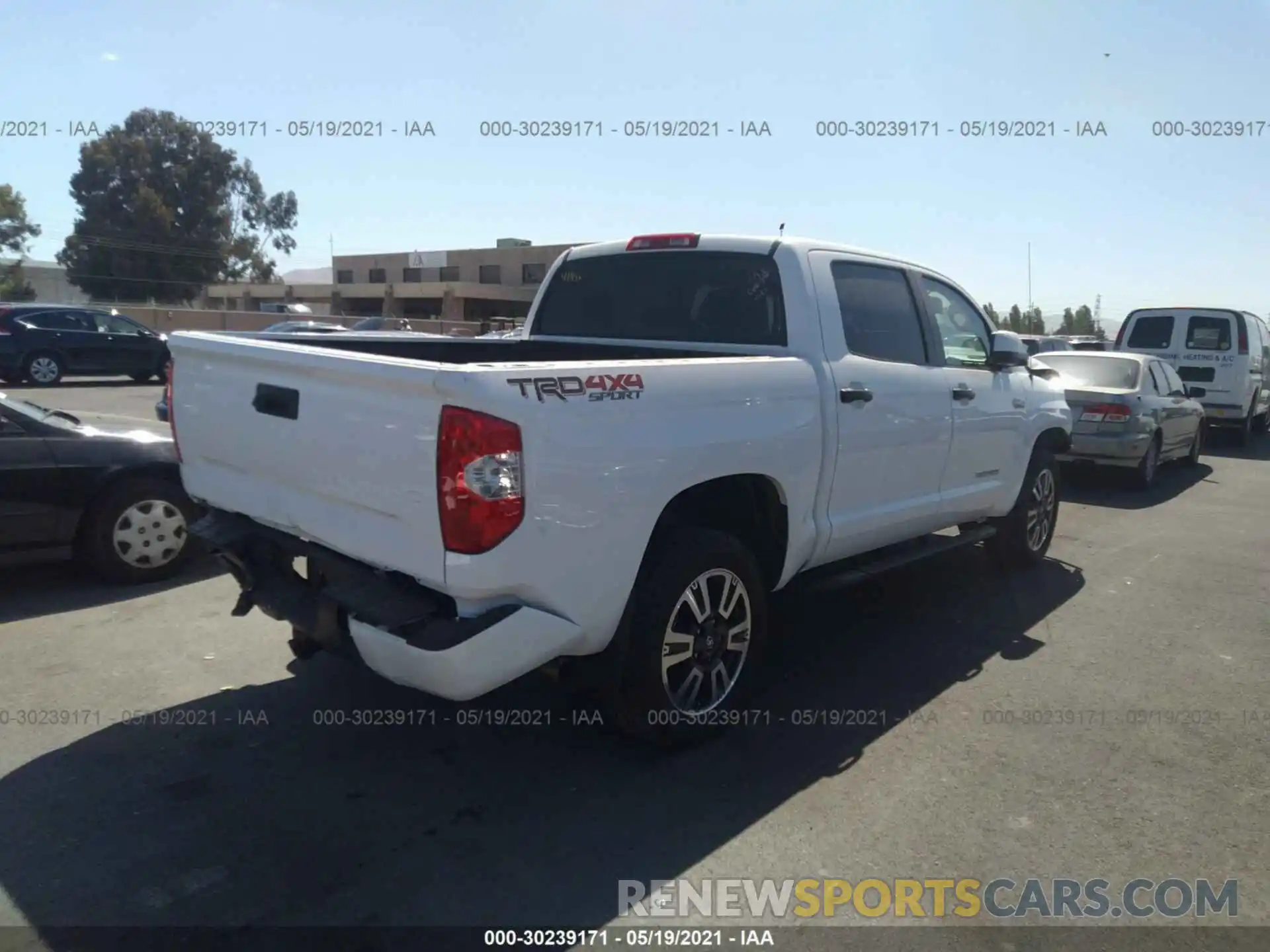 4 Photograph of a damaged car 5TFDY5F1XKX865186 TOYOTA TUNDRA 4WD 2019