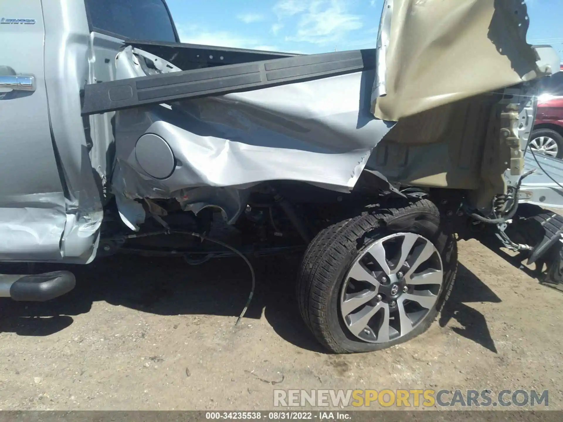 6 Photograph of a damaged car 5TFHY5F11KX782411 TOYOTA TUNDRA 4WD 2019