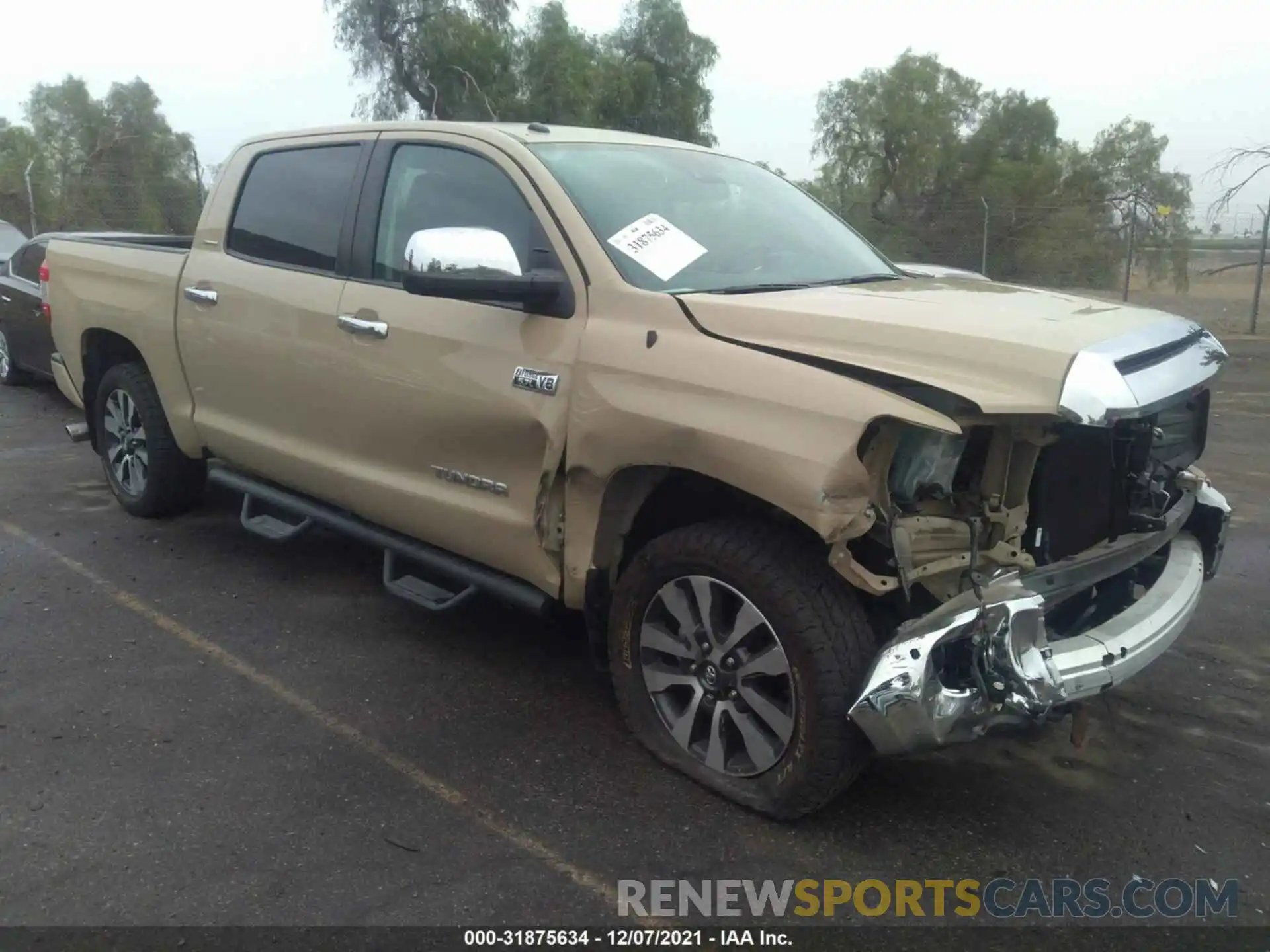 1 Photograph of a damaged car 5TFHY5F11KX833406 TOYOTA TUNDRA 4WD 2019