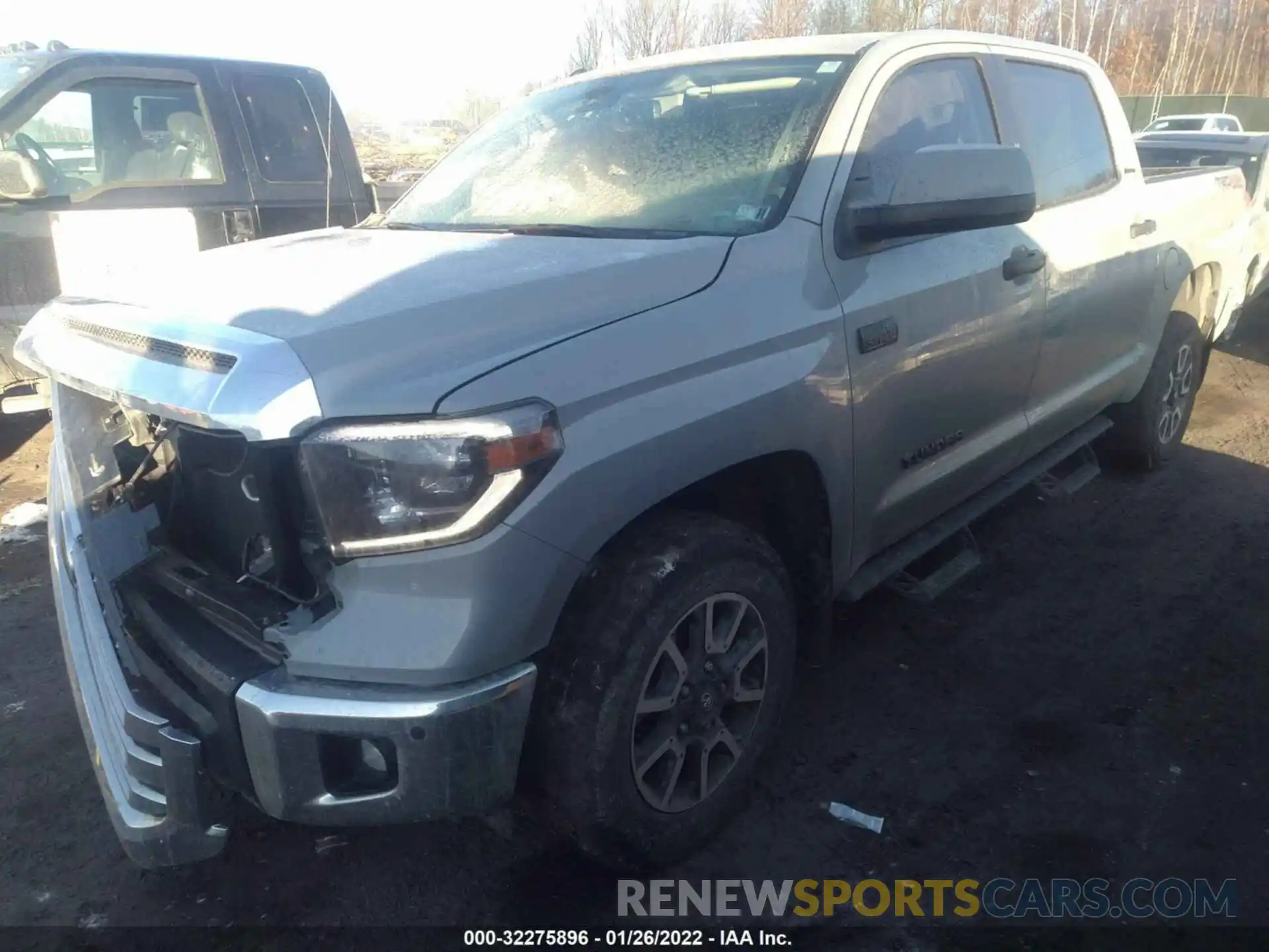 2 Photograph of a damaged car 5TFHY5F13KX777369 TOYOTA TUNDRA 4WD 2019