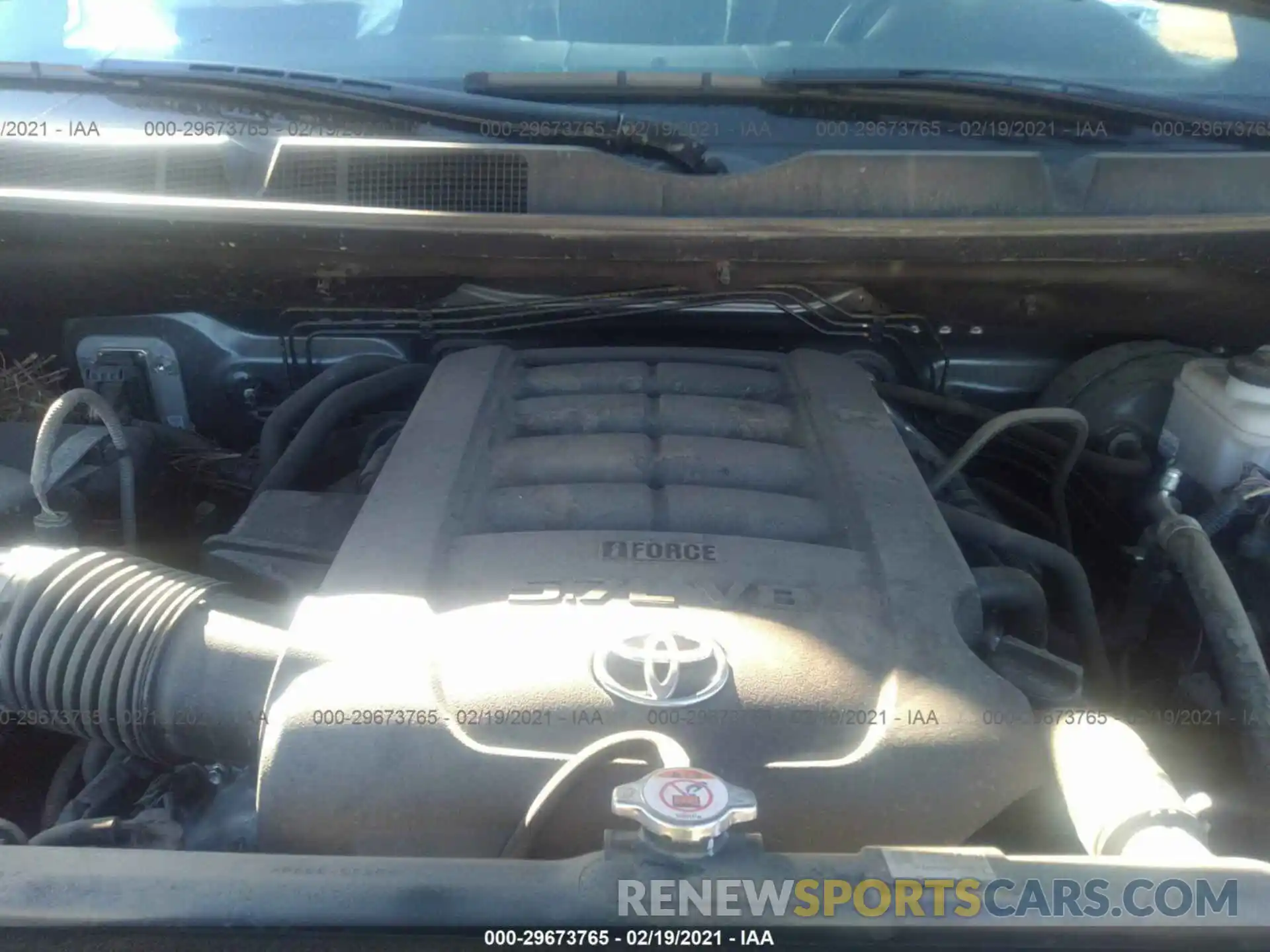 10 Photograph of a damaged car 5TFHY5F13KX788100 TOYOTA TUNDRA 4WD 2019