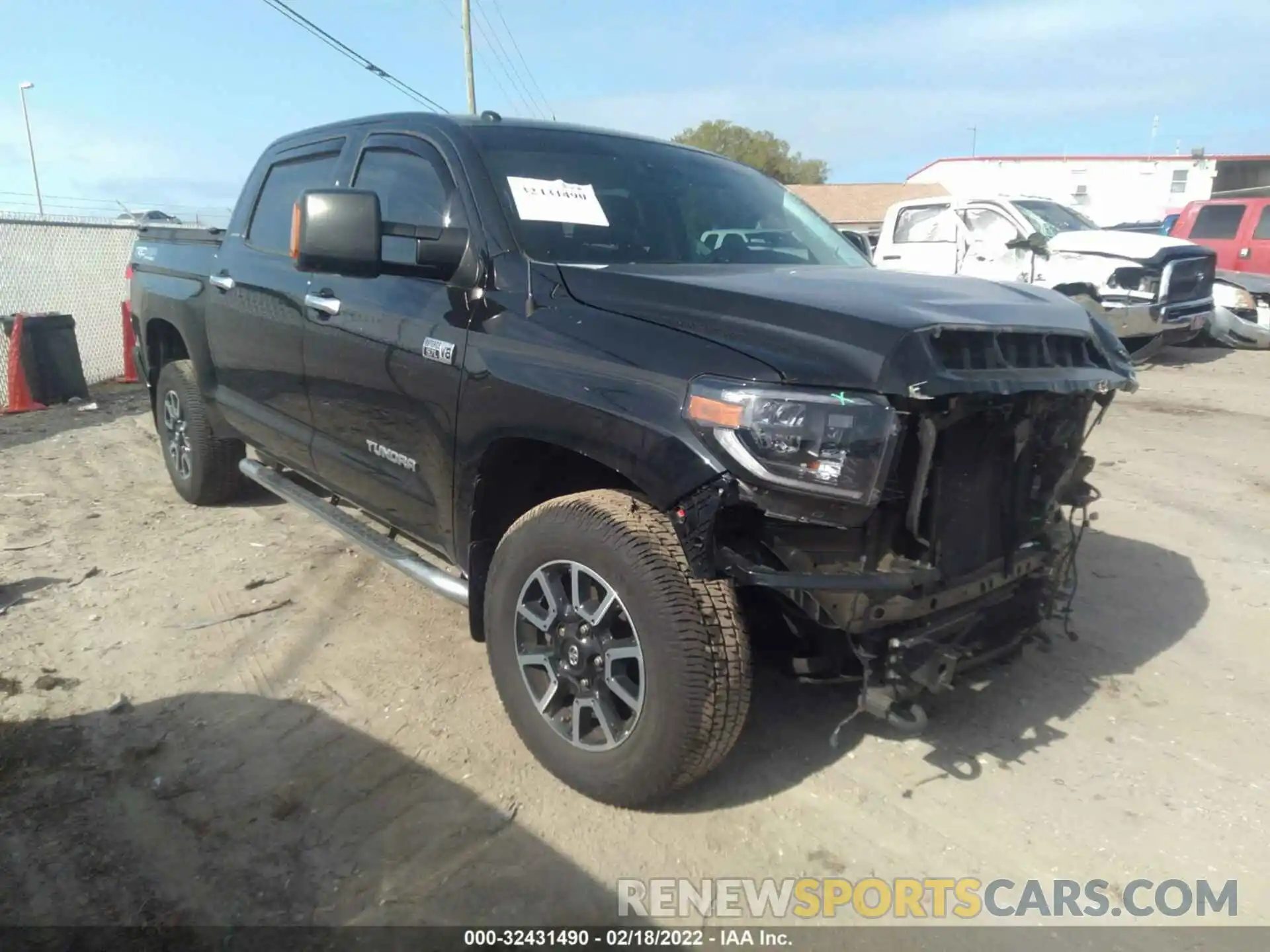 1 Photograph of a damaged car 5TFHY5F14KX777736 TOYOTA TUNDRA 4WD 2019