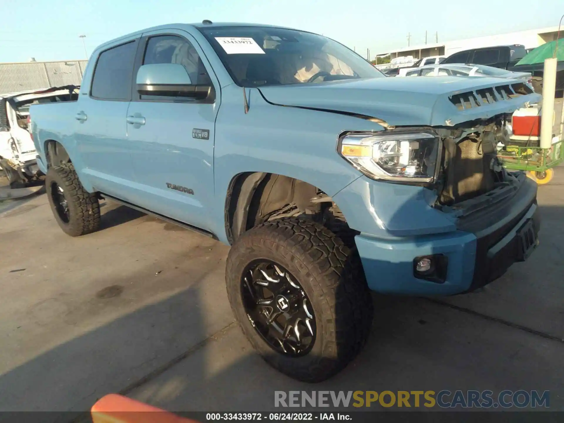 1 Photograph of a damaged car 5TFHY5F14KX795640 TOYOTA TUNDRA 4WD 2019