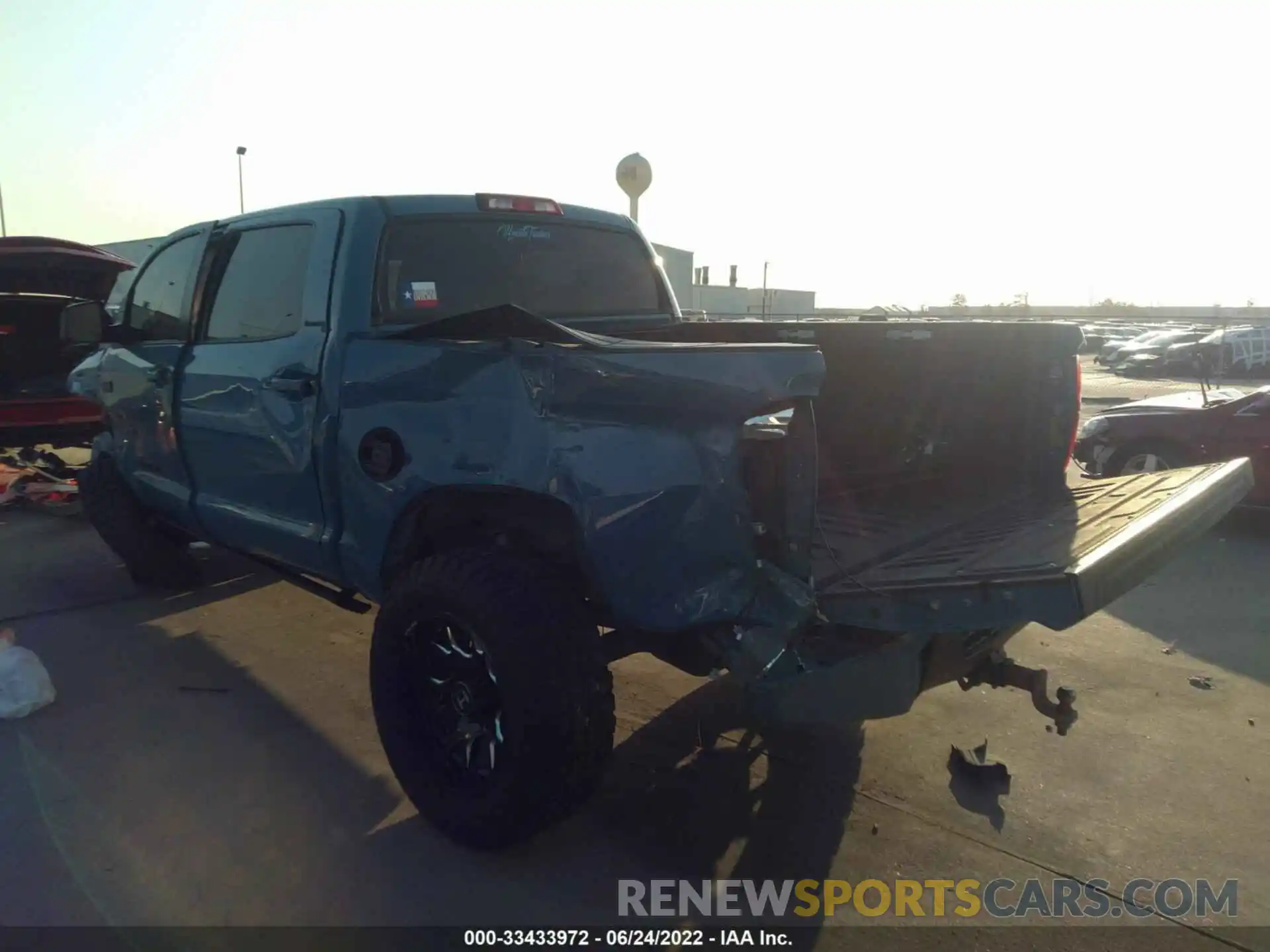 3 Photograph of a damaged car 5TFHY5F14KX795640 TOYOTA TUNDRA 4WD 2019