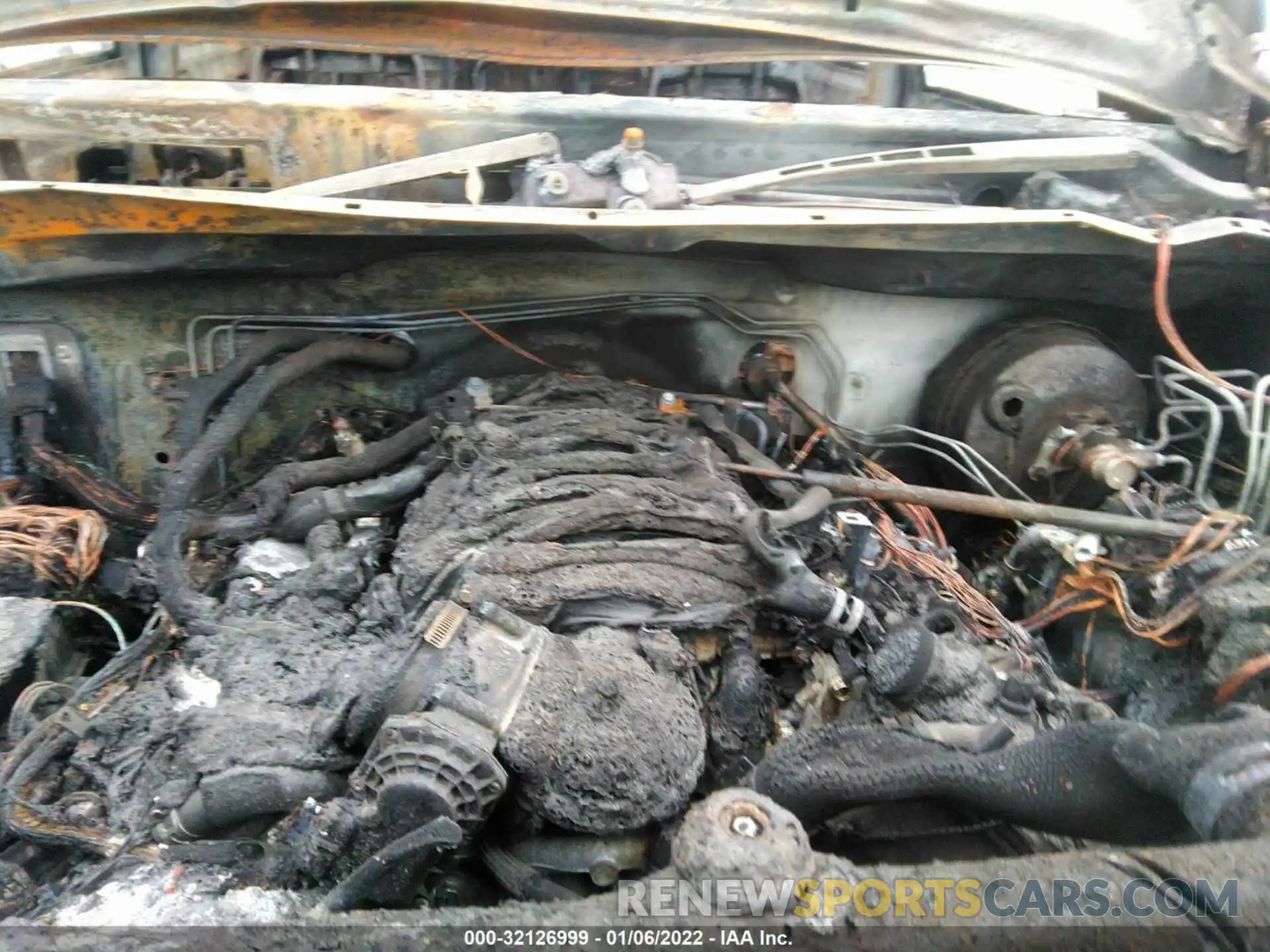 10 Photograph of a damaged car 5TFHY5F15KX780970 TOYOTA TUNDRA 4WD 2019