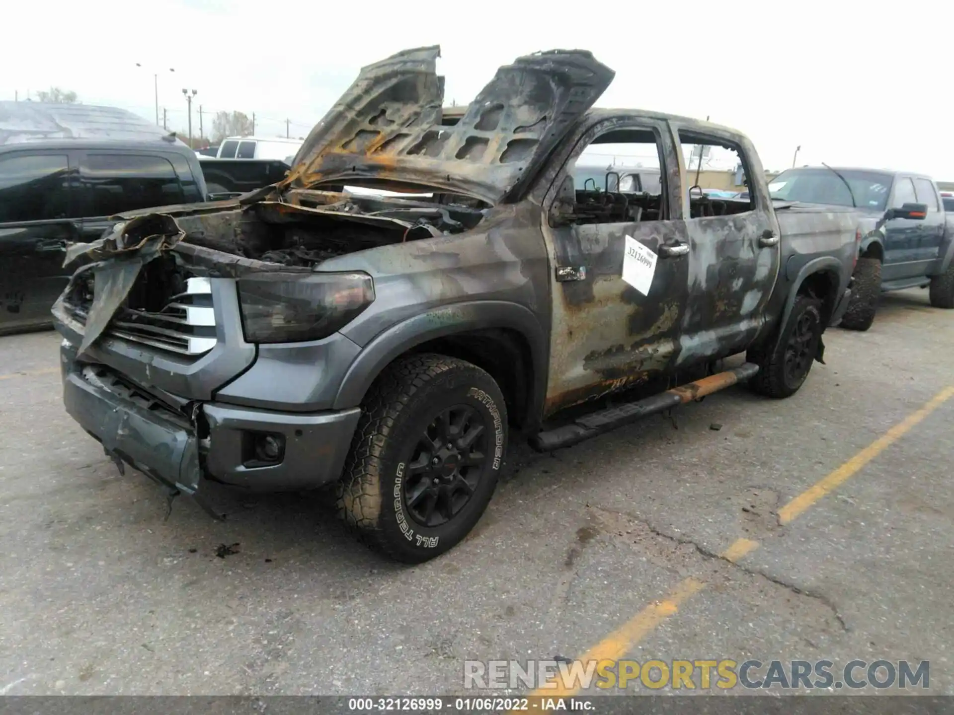 2 Photograph of a damaged car 5TFHY5F15KX780970 TOYOTA TUNDRA 4WD 2019