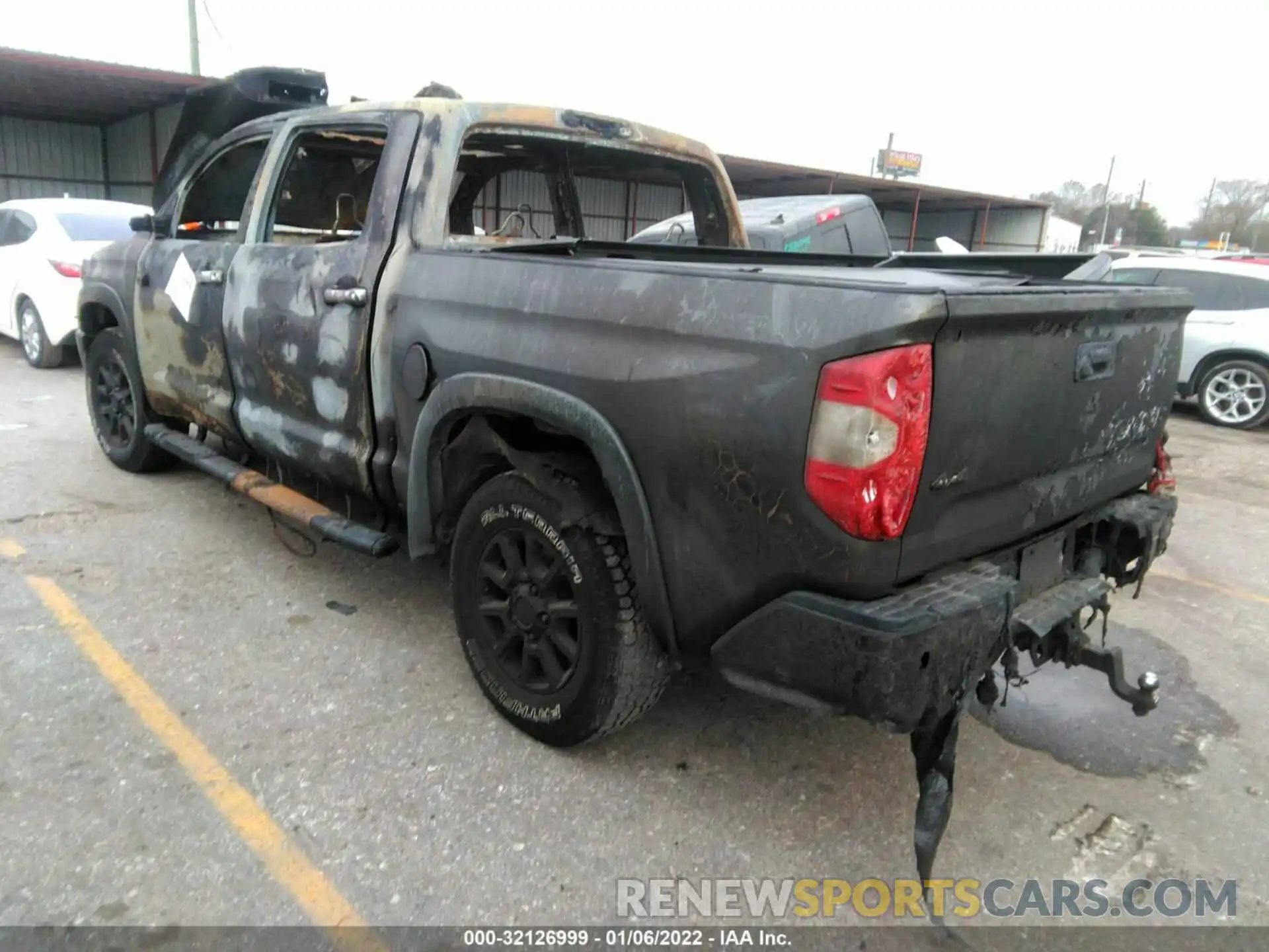 3 Photograph of a damaged car 5TFHY5F15KX780970 TOYOTA TUNDRA 4WD 2019