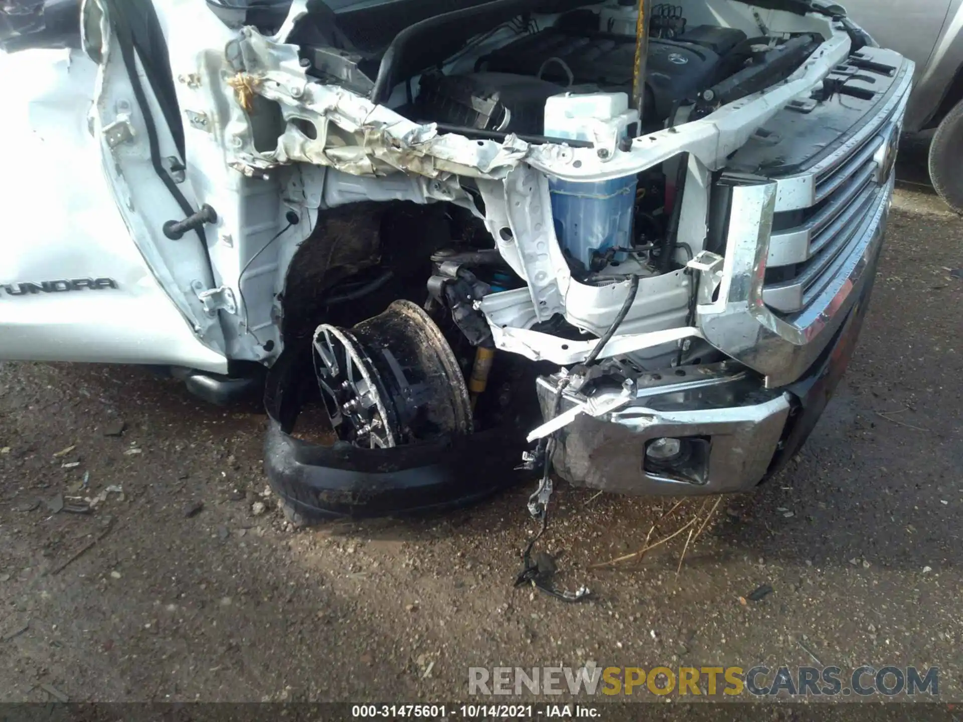 6 Photograph of a damaged car 5TFHY5F15KX803034 TOYOTA TUNDRA 4WD 2019