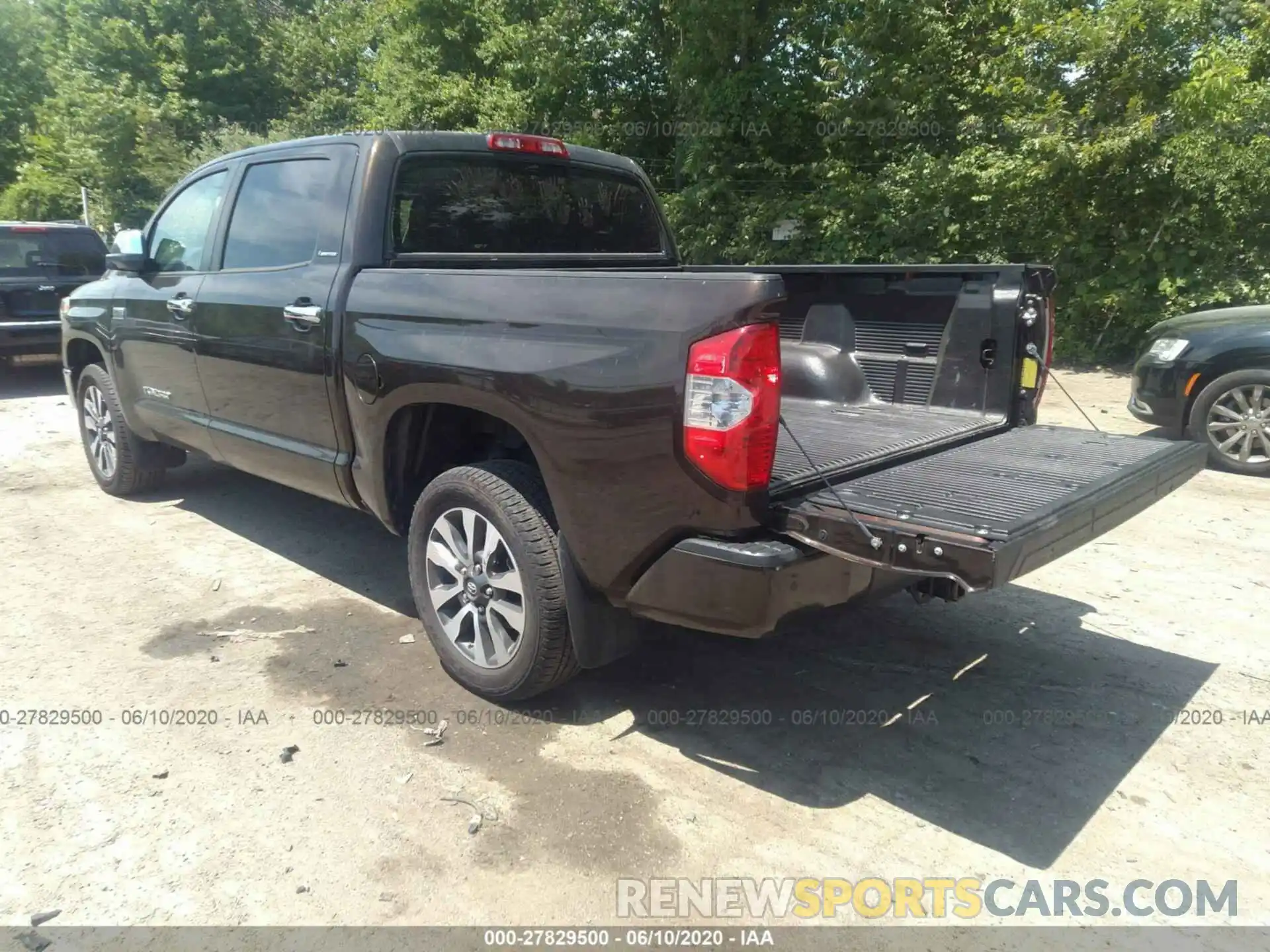 3 Photograph of a damaged car 5TFHY5F15KX806788 TOYOTA TUNDRA 4WD 2019