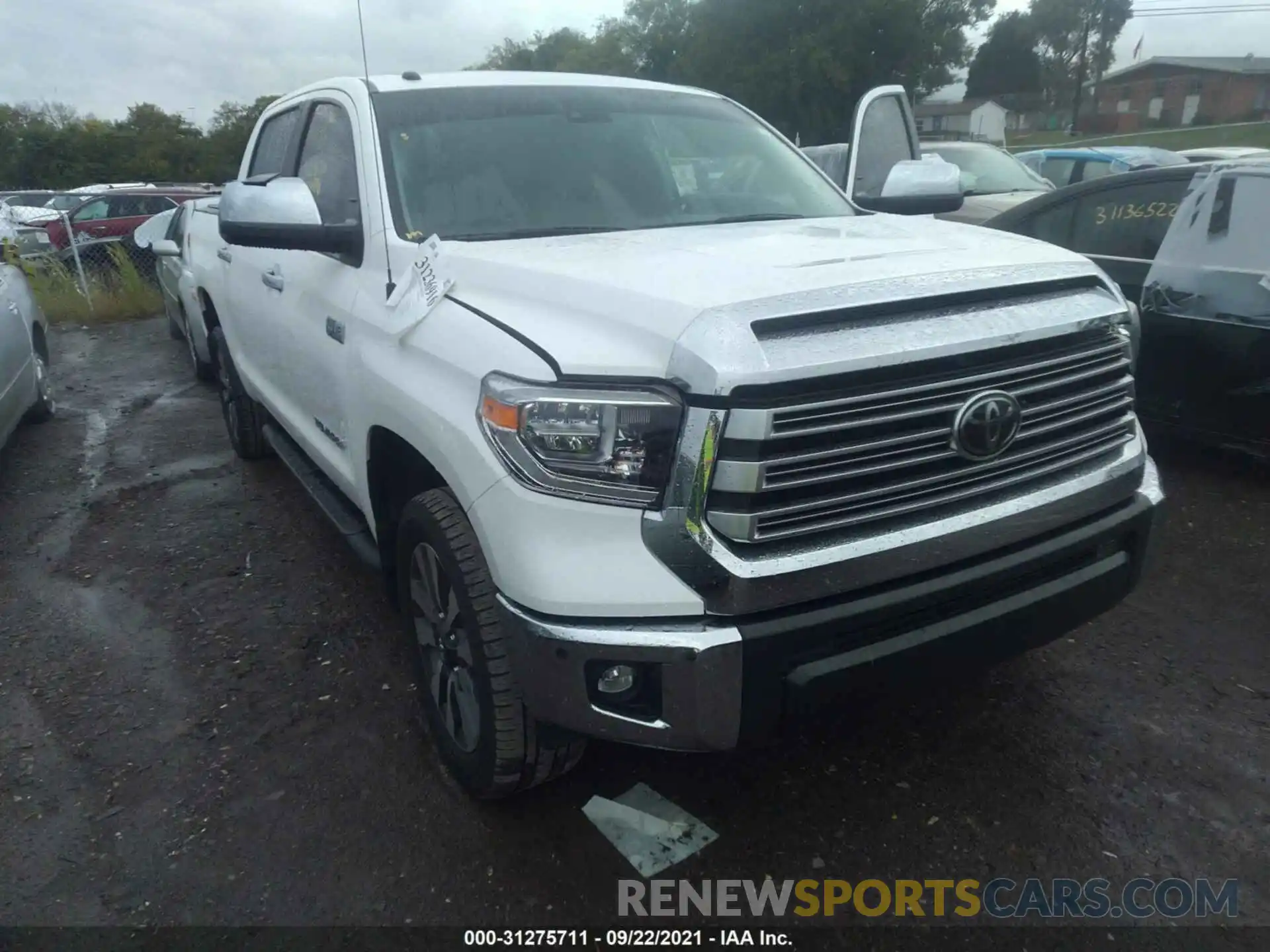 1 Photograph of a damaged car 5TFHY5F16KX799561 TOYOTA TUNDRA 4WD 2019