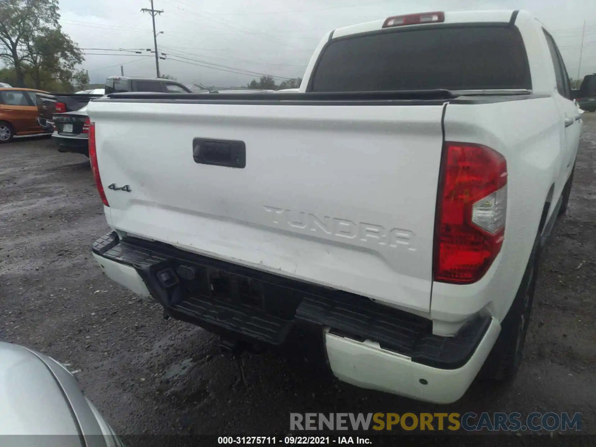 6 Photograph of a damaged car 5TFHY5F16KX799561 TOYOTA TUNDRA 4WD 2019