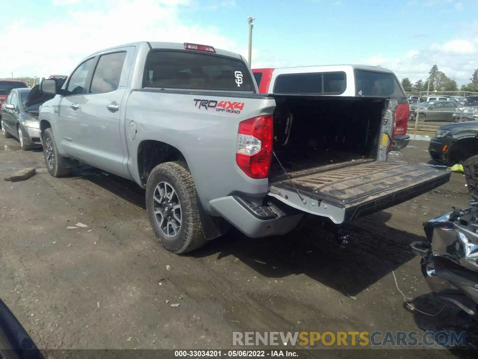 3 Photograph of a damaged car 5TFHY5F16KX836950 TOYOTA TUNDRA 4WD 2019