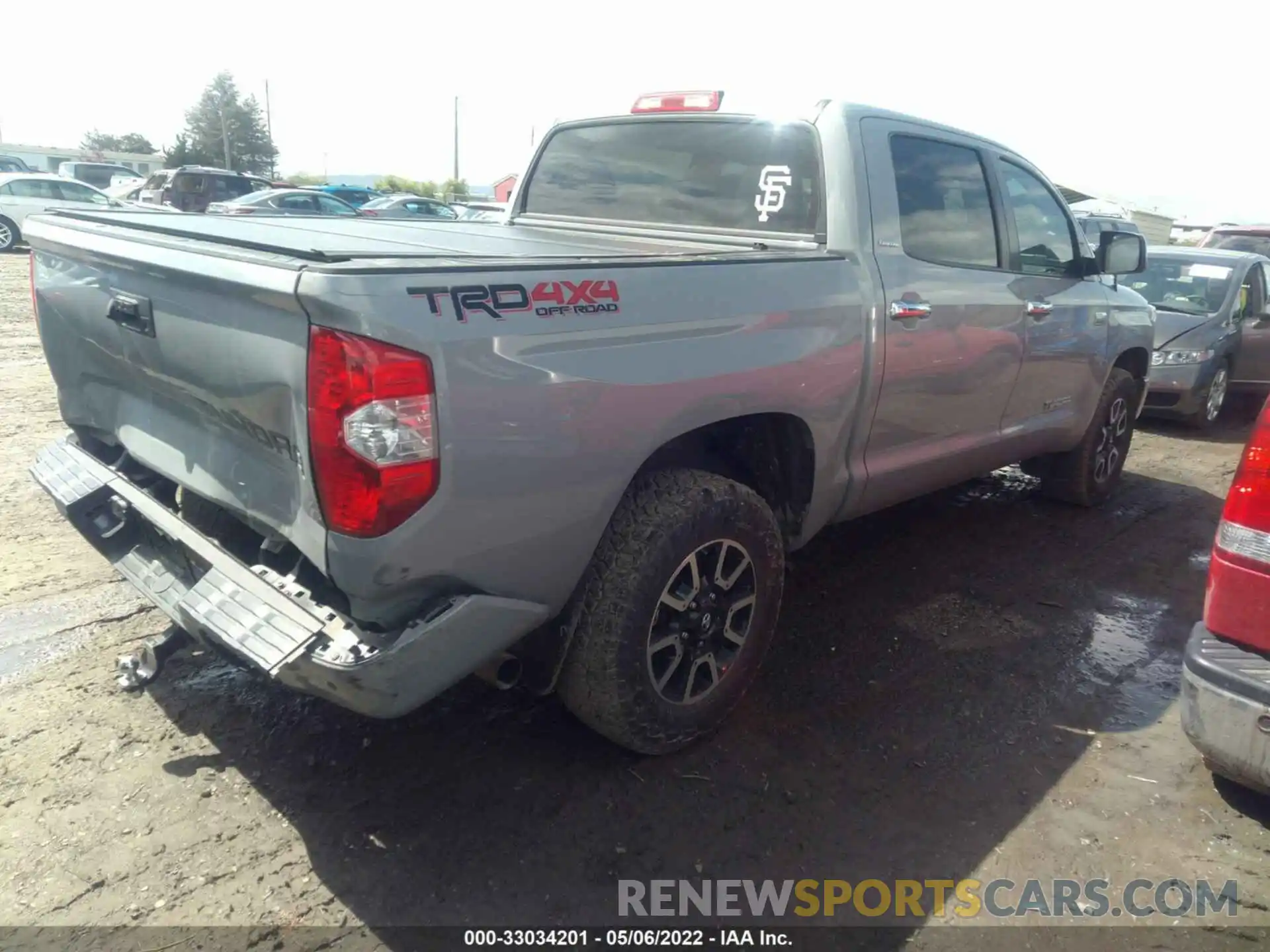 4 Photograph of a damaged car 5TFHY5F16KX836950 TOYOTA TUNDRA 4WD 2019