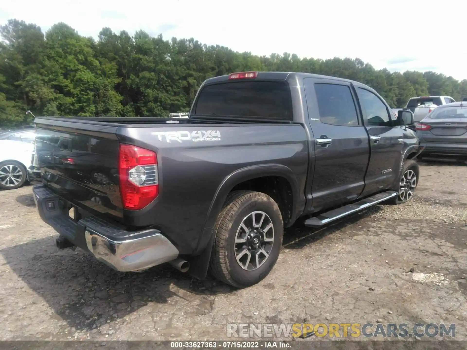 4 Фотография поврежденного автомобиля 5TFHY5F17KX856026 TOYOTA TUNDRA 4WD 2019