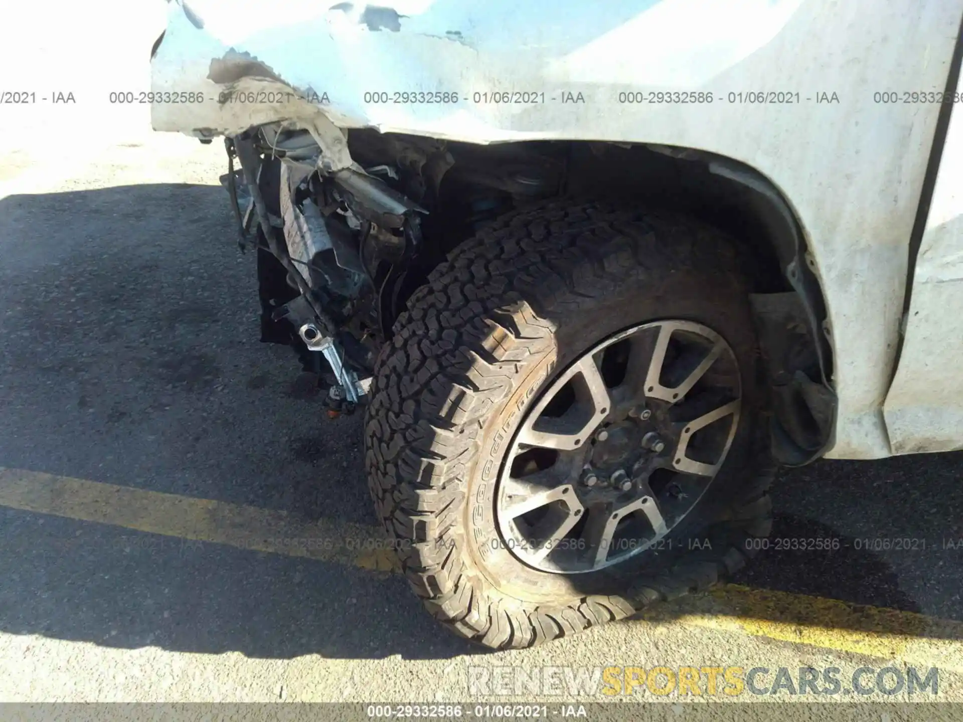 12 Фотография поврежденного автомобиля 5TFHY5F18KX800144 TOYOTA TUNDRA 4WD 2019