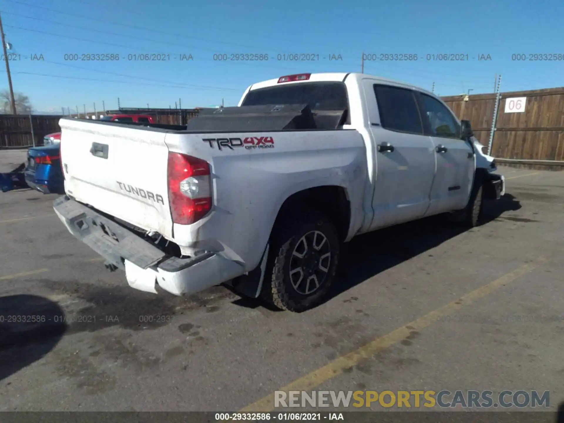 4 Photograph of a damaged car 5TFHY5F18KX800144 TOYOTA TUNDRA 4WD 2019