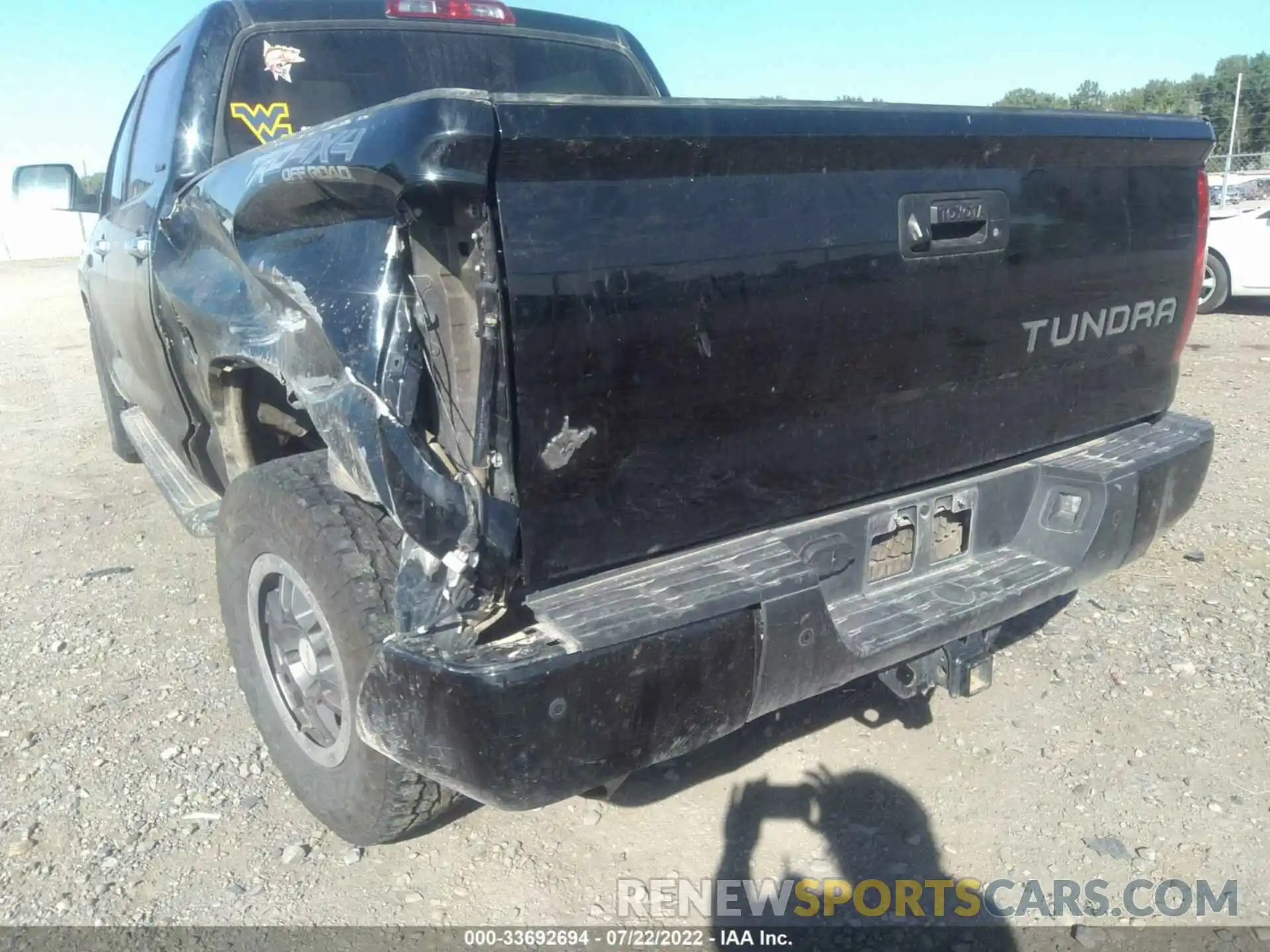 12 Photograph of a damaged car 5TFHY5F18KX842653 TOYOTA TUNDRA 4WD 2019