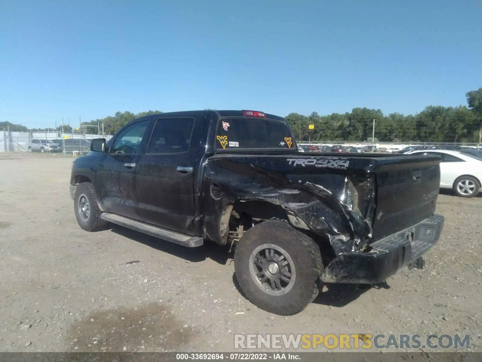 3 Photograph of a damaged car 5TFHY5F18KX842653 TOYOTA TUNDRA 4WD 2019