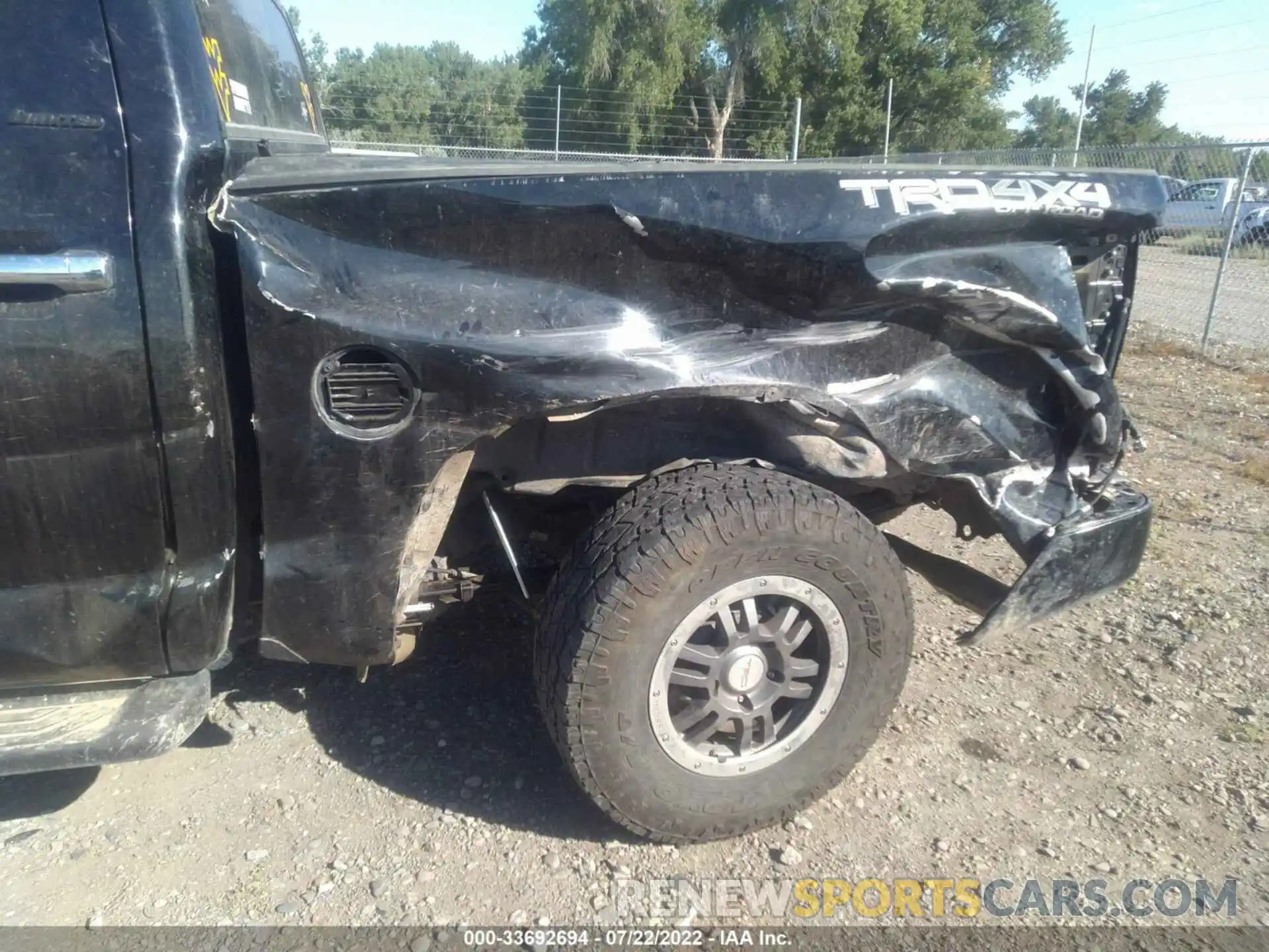 6 Photograph of a damaged car 5TFHY5F18KX842653 TOYOTA TUNDRA 4WD 2019