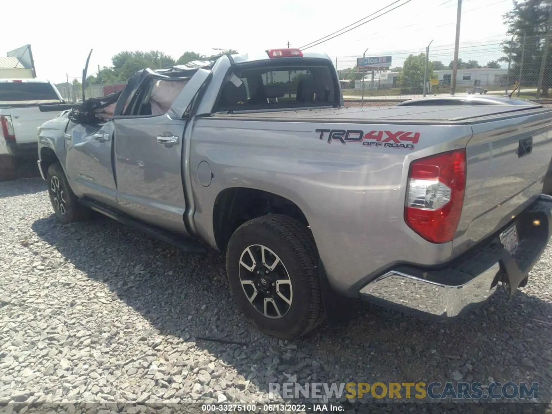 3 Photograph of a damaged car 5TFHY5F18KX869027 TOYOTA TUNDRA 4WD 2019