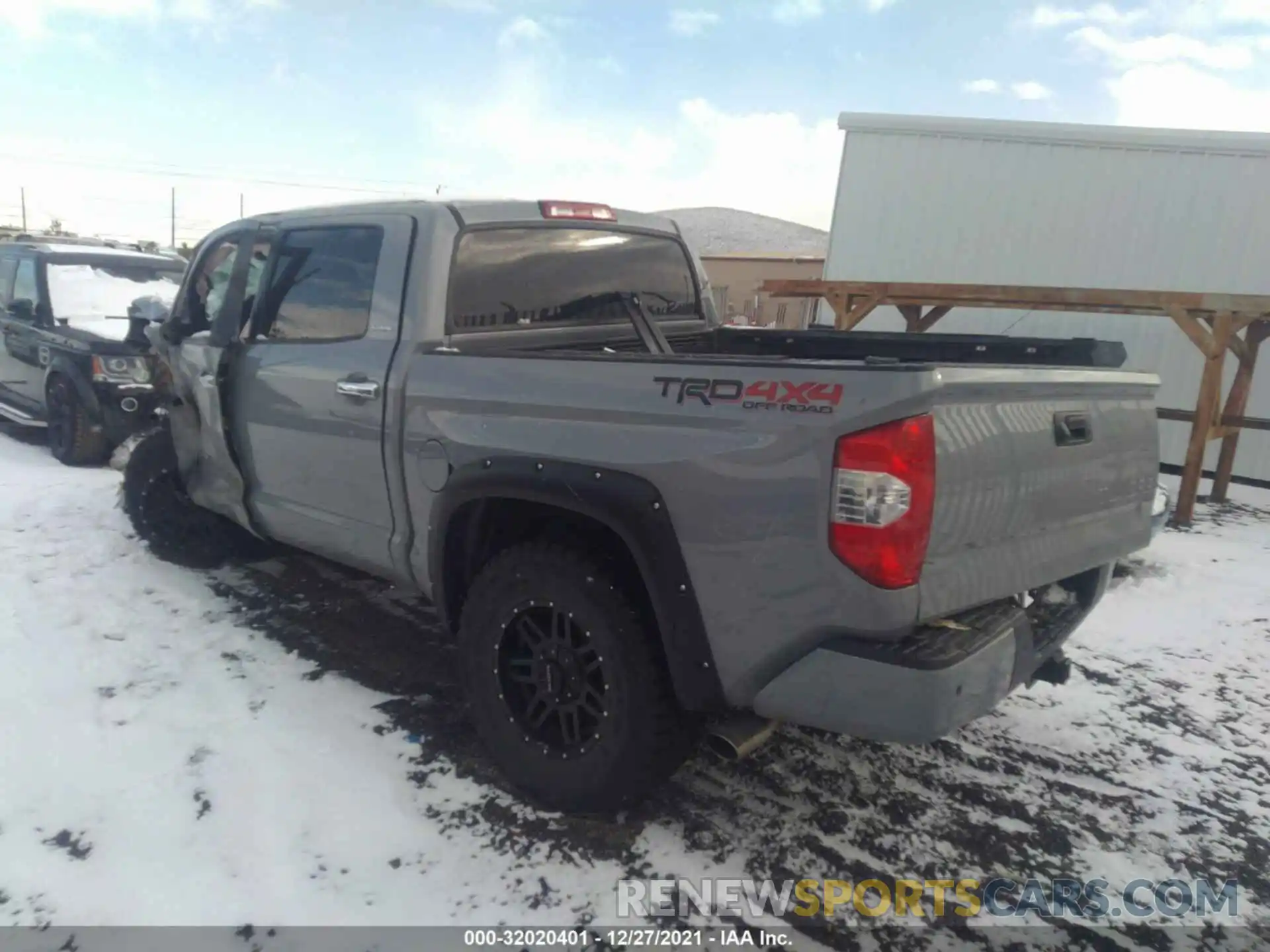 3 Photograph of a damaged car 5TFHY5F18KX869982 TOYOTA TUNDRA 4WD 2019