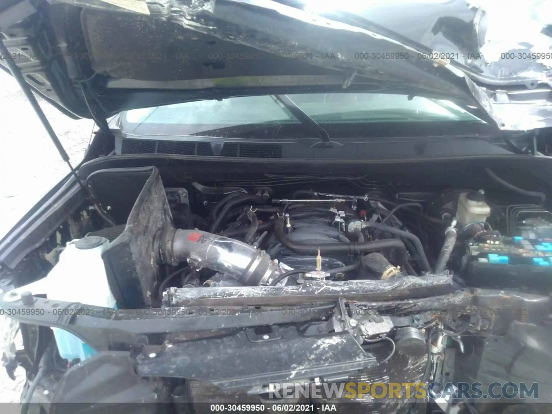 10 Photograph of a damaged car 5TFHY5F19KX780115 TOYOTA TUNDRA 4WD 2019