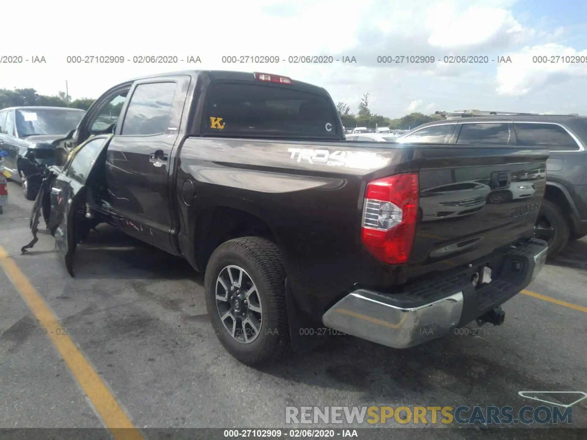 3 Photograph of a damaged car 5TFHY5F19KX828812 TOYOTA TUNDRA 4WD 2019