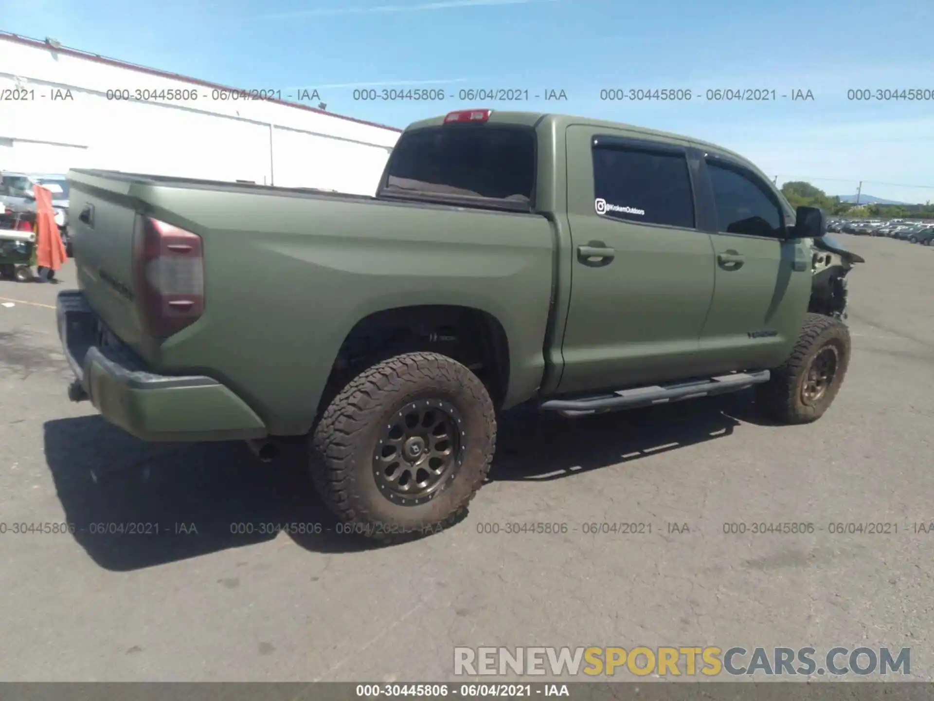 4 Photograph of a damaged car 5TFHY5F19KX846839 TOYOTA TUNDRA 4WD 2019