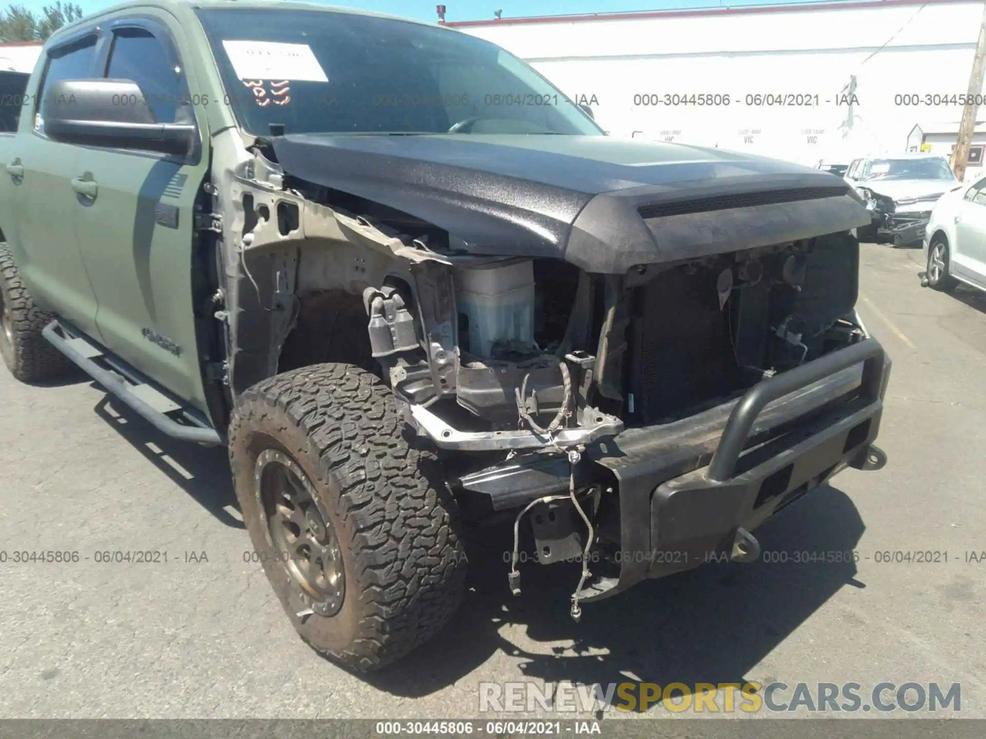 6 Photograph of a damaged car 5TFHY5F19KX846839 TOYOTA TUNDRA 4WD 2019